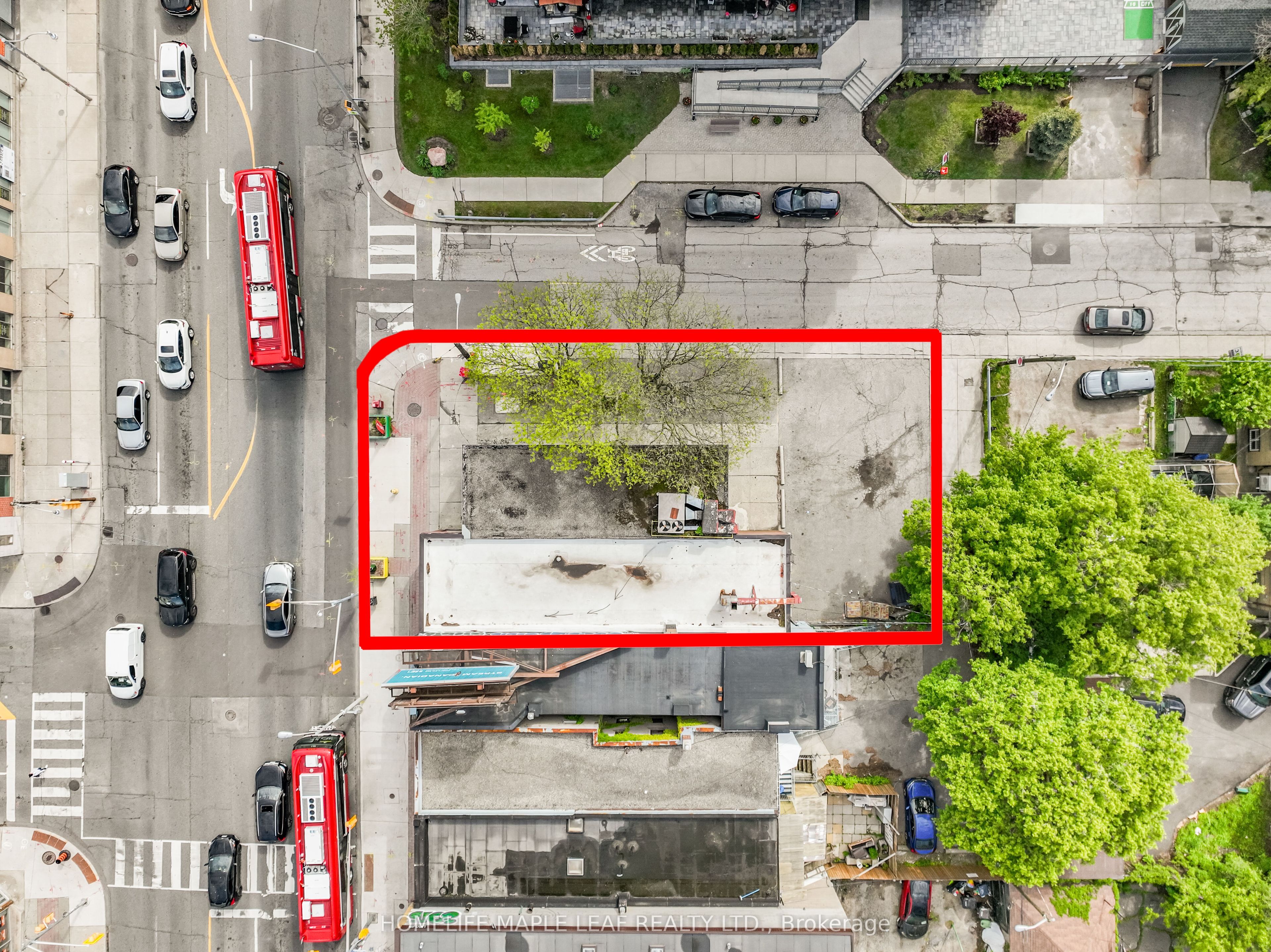 1471 Eglinton Avenue Property Photo 7