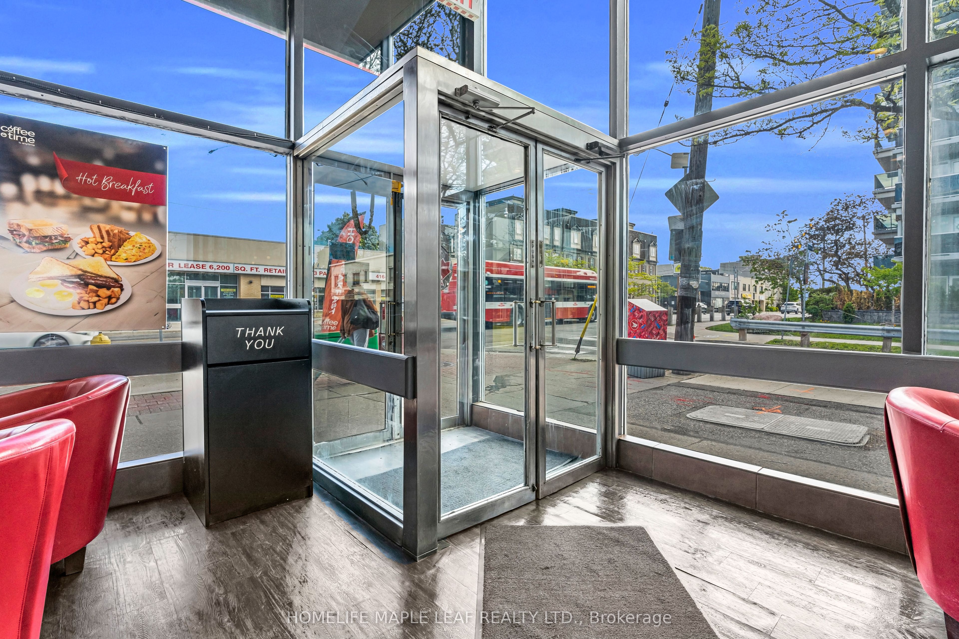 1471 Eglinton Avenue Property Photo 11