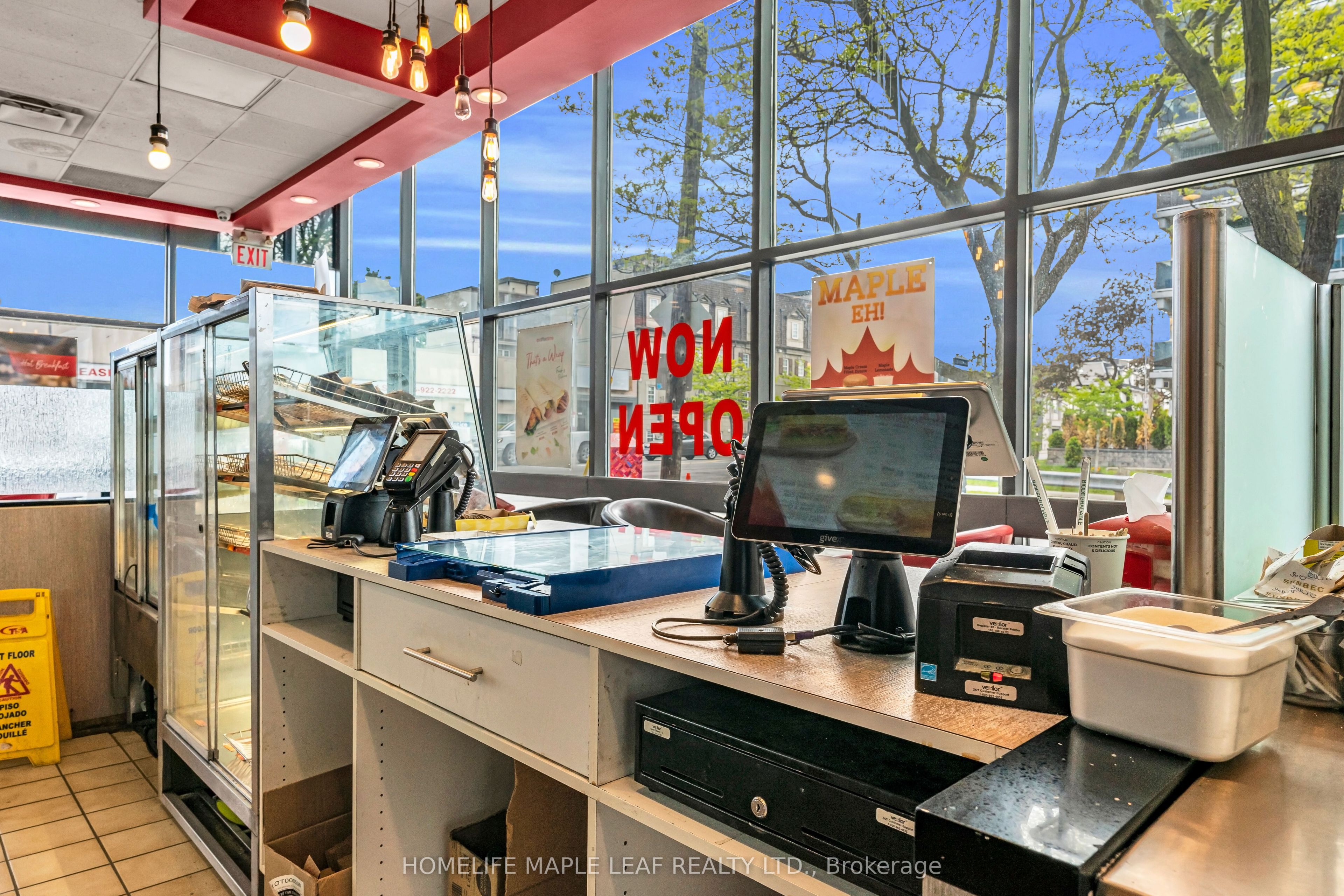 1471 Eglinton Avenue Property Photo 26