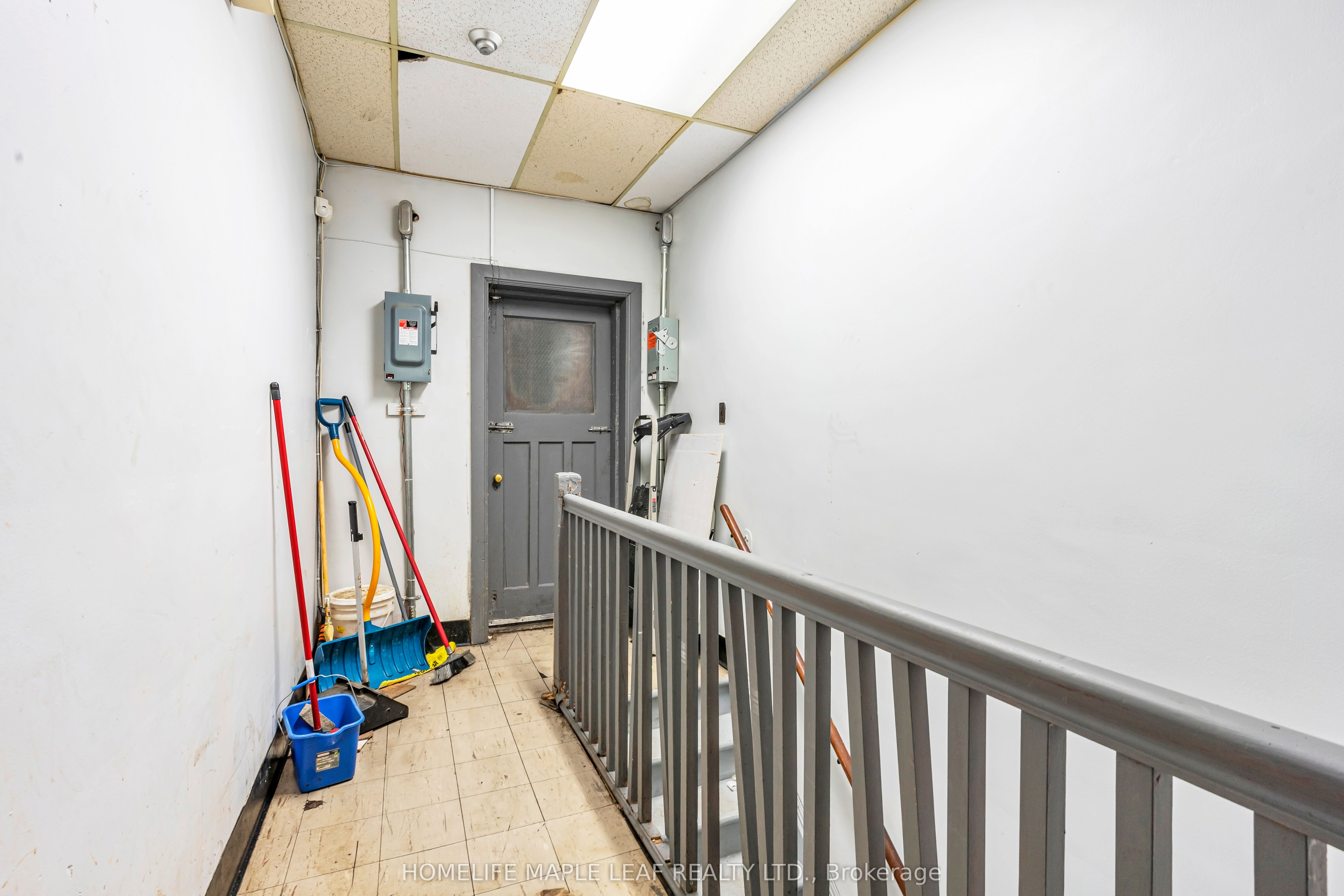 1471 Eglinton Avenue Property Photo 37