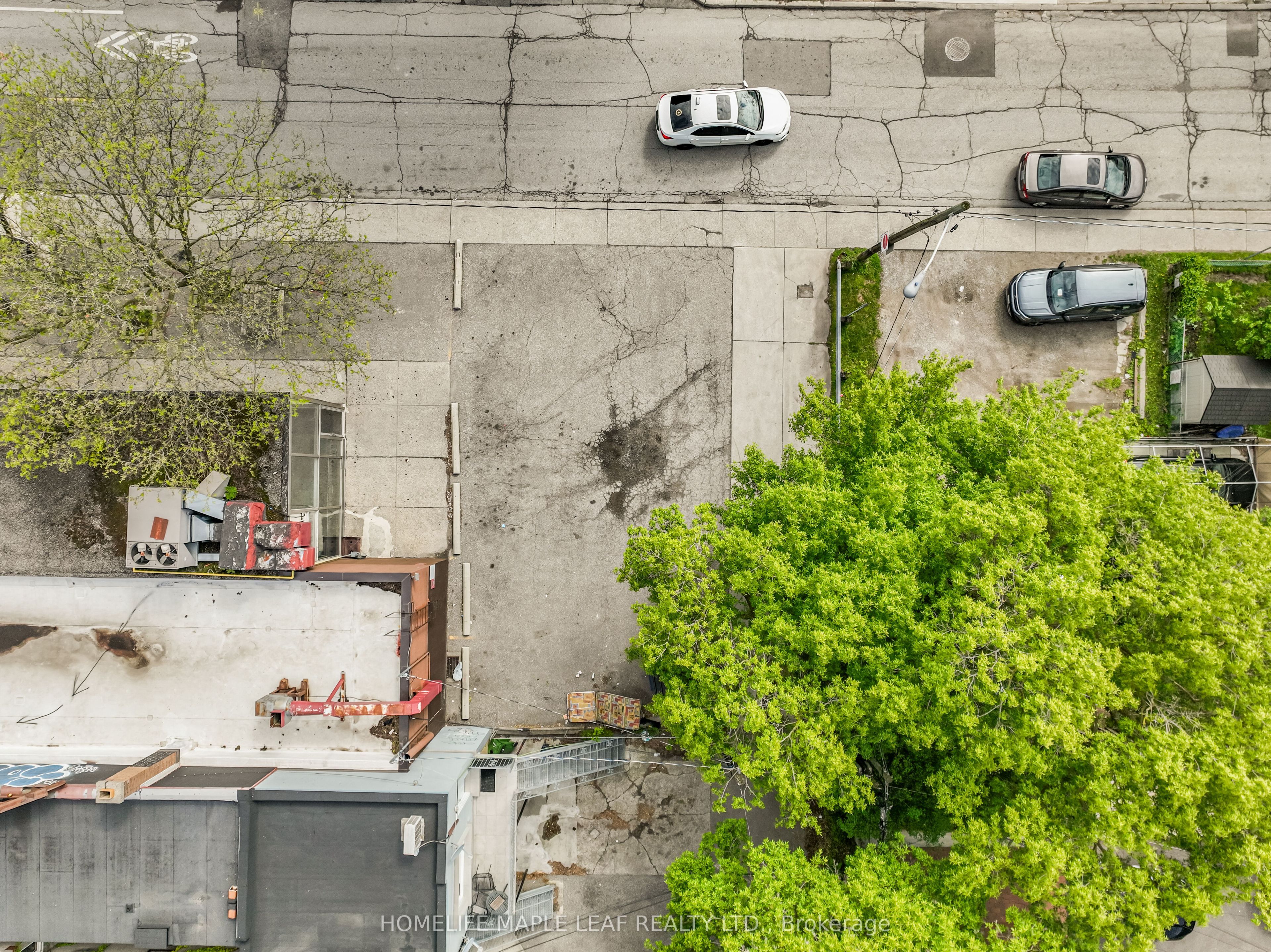1471 Eglinton Avenue Property Photo 41