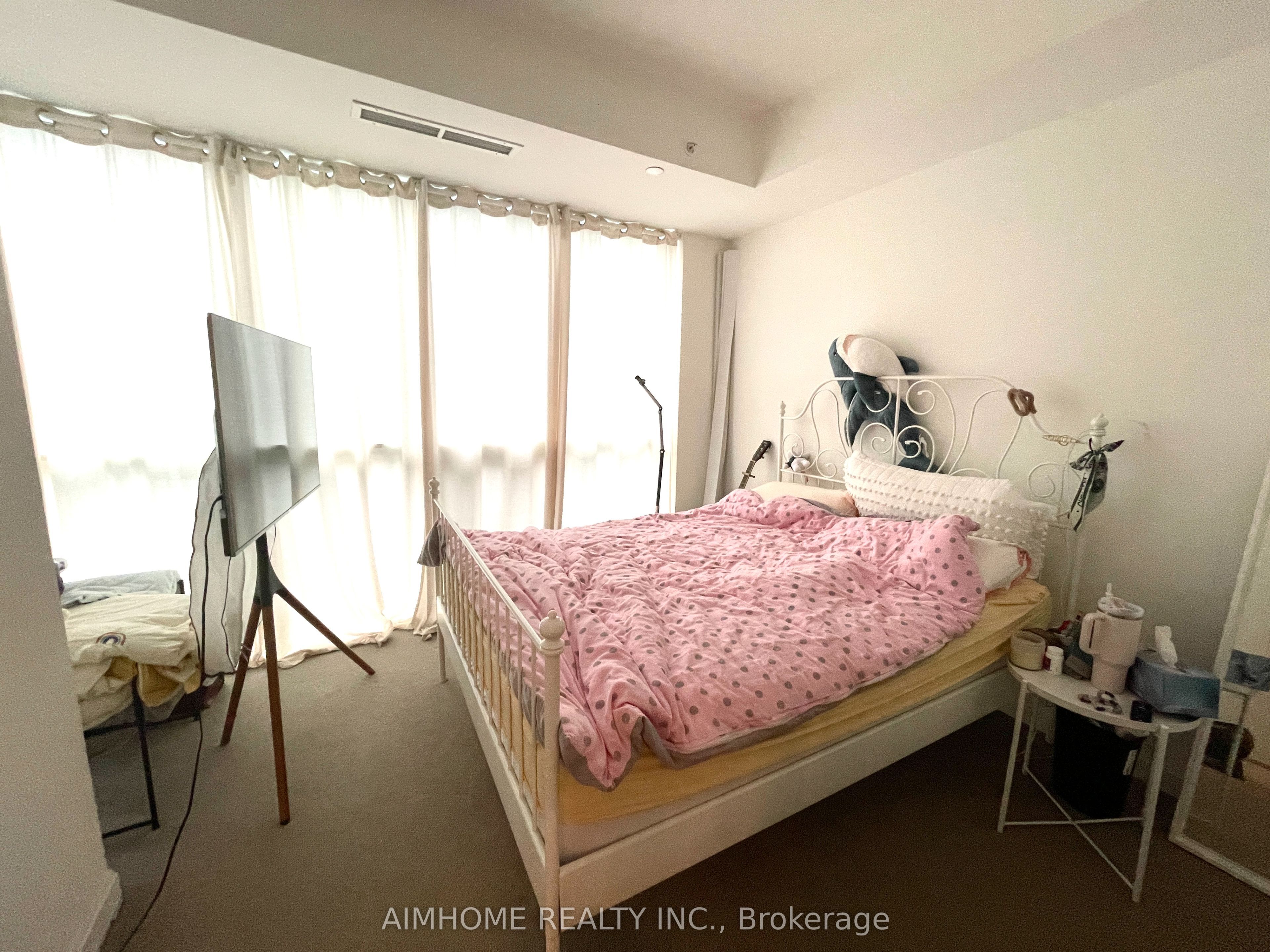 #3104 - 9 Bogert Avenue Property Photo 9