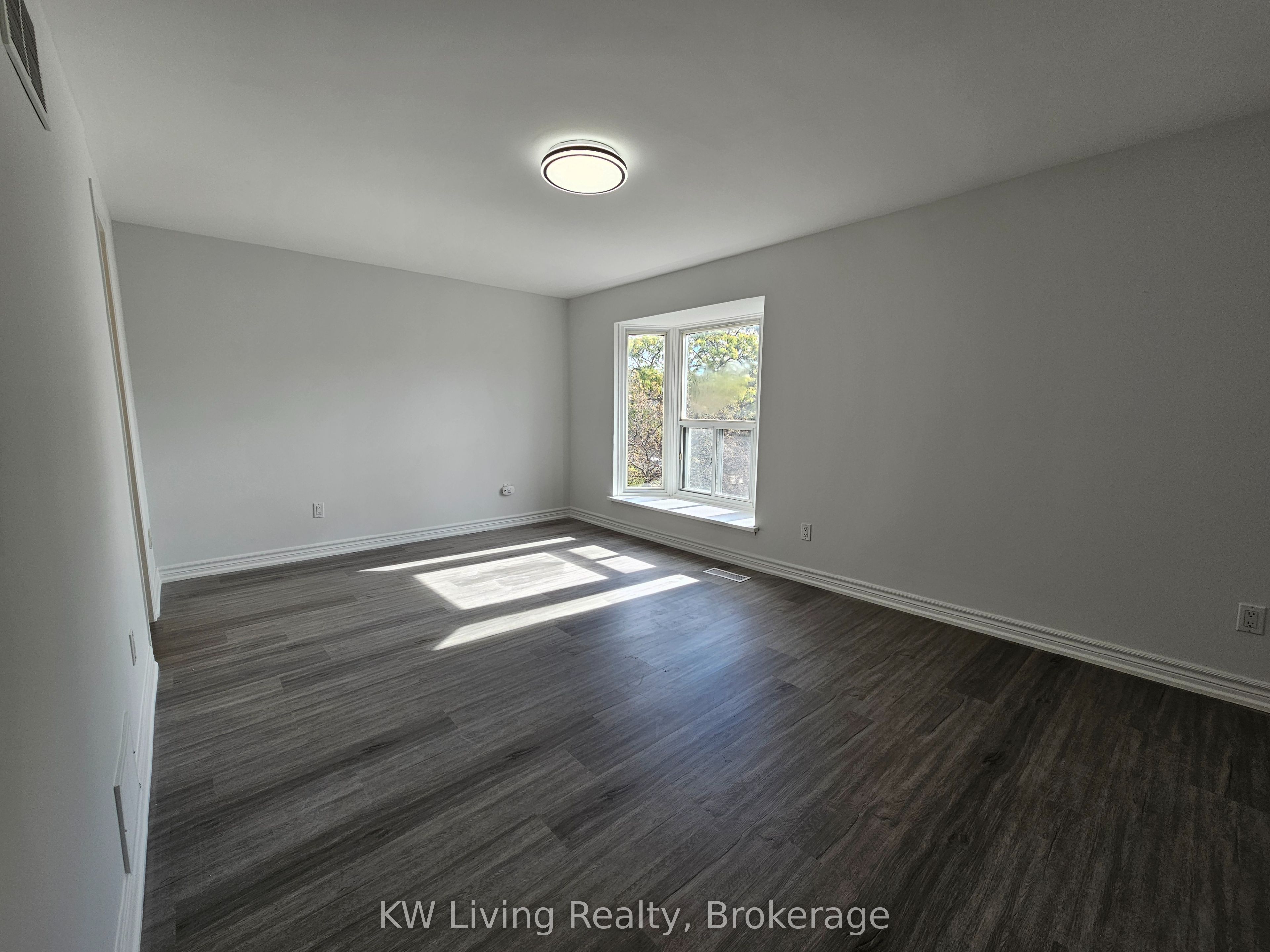 89 Gypsy Roseway Property Photo 14