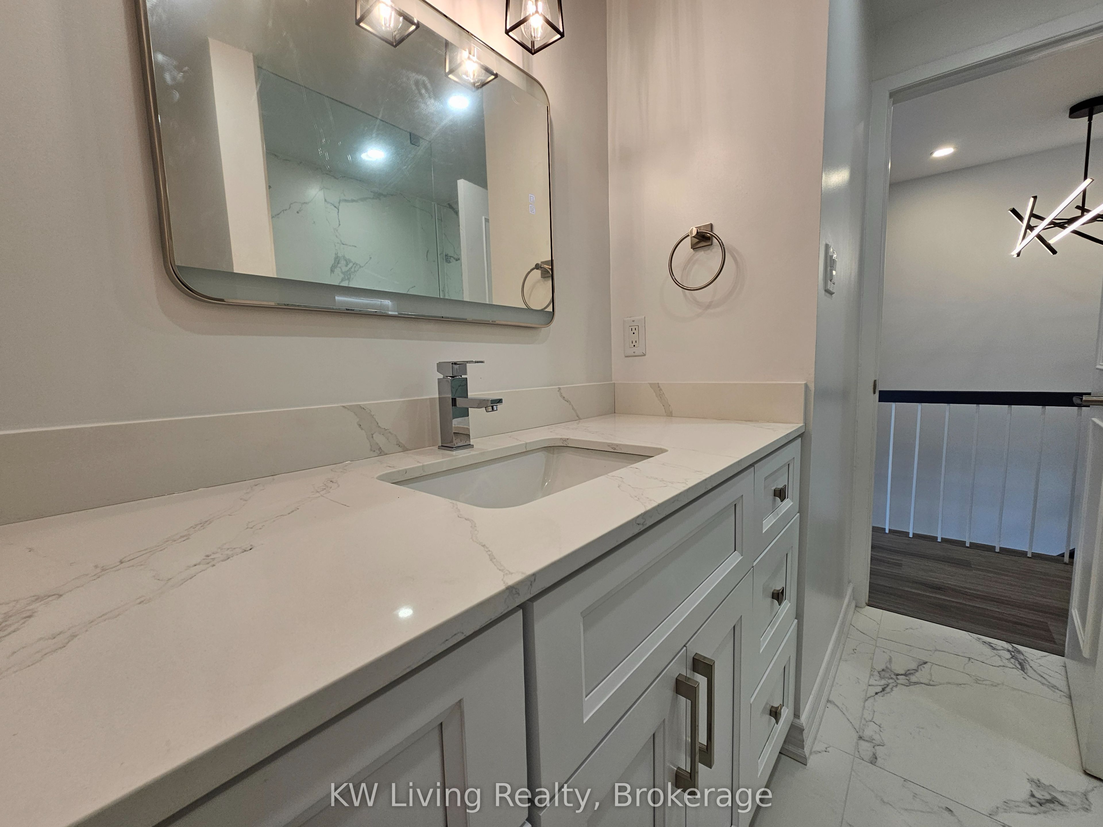 89 Gypsy Roseway Property Photo 23