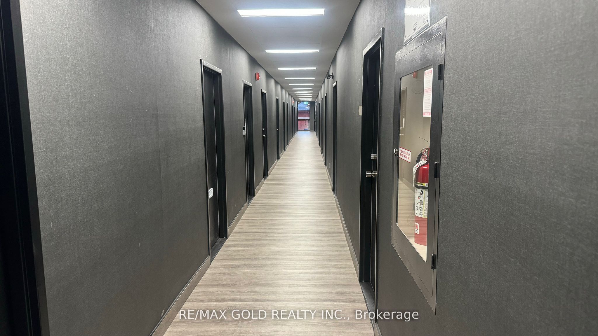 #301 - 600 Sherbourne Street Property Photo 3