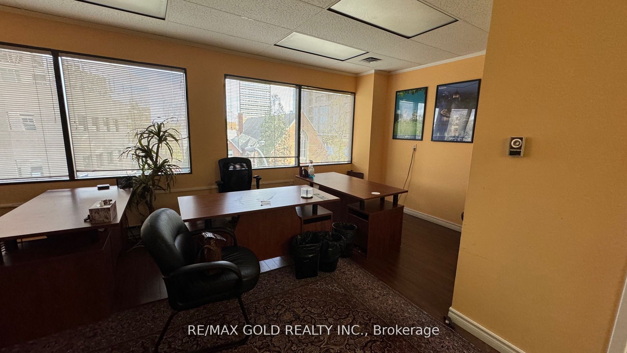 #301 - 600 Sherbourne Street Property Photo 5