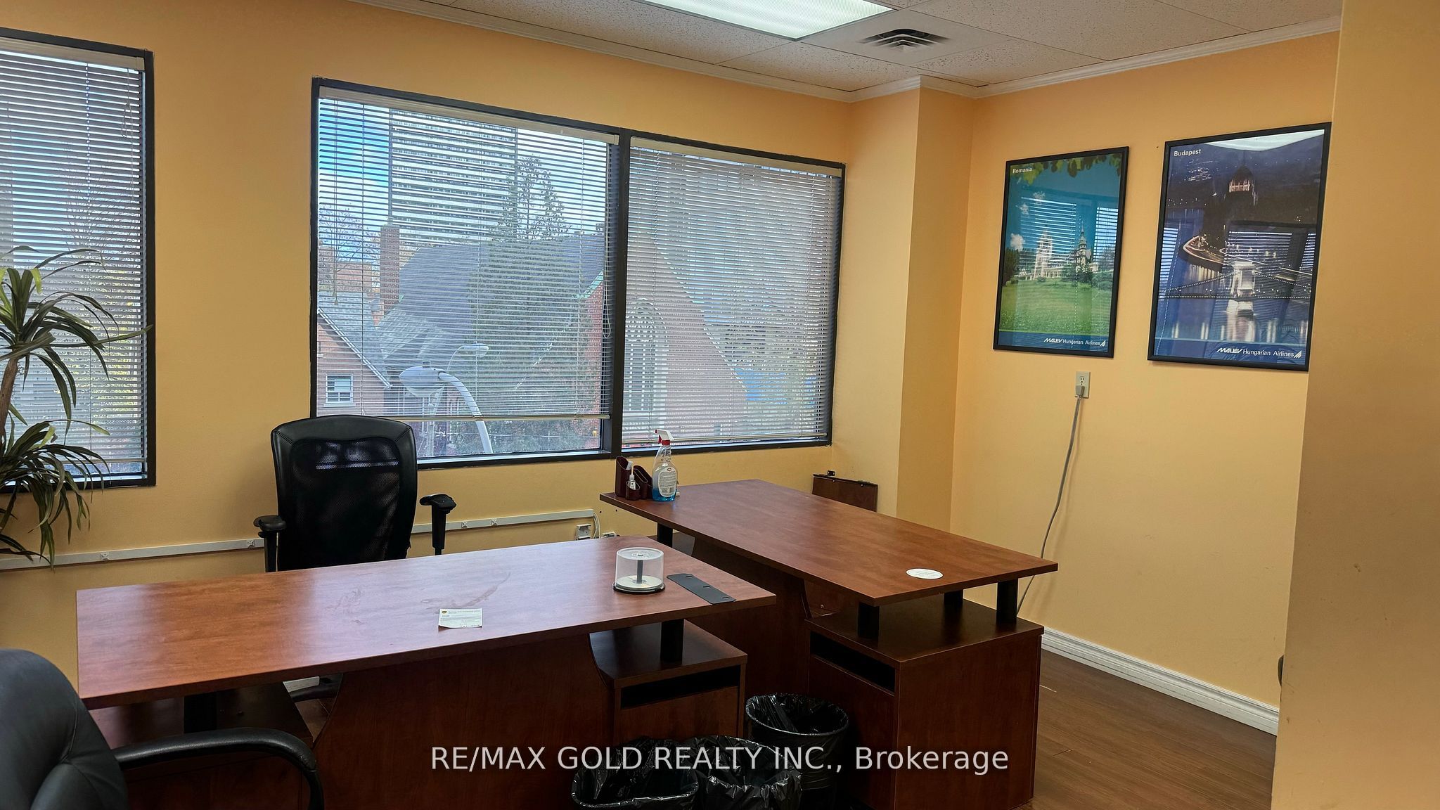 #301 - 600 Sherbourne Street Property Photo 17