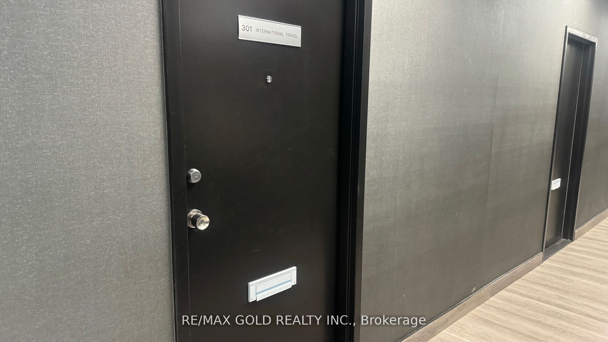 #301 - 600 Sherbourne Street Property Photo 25