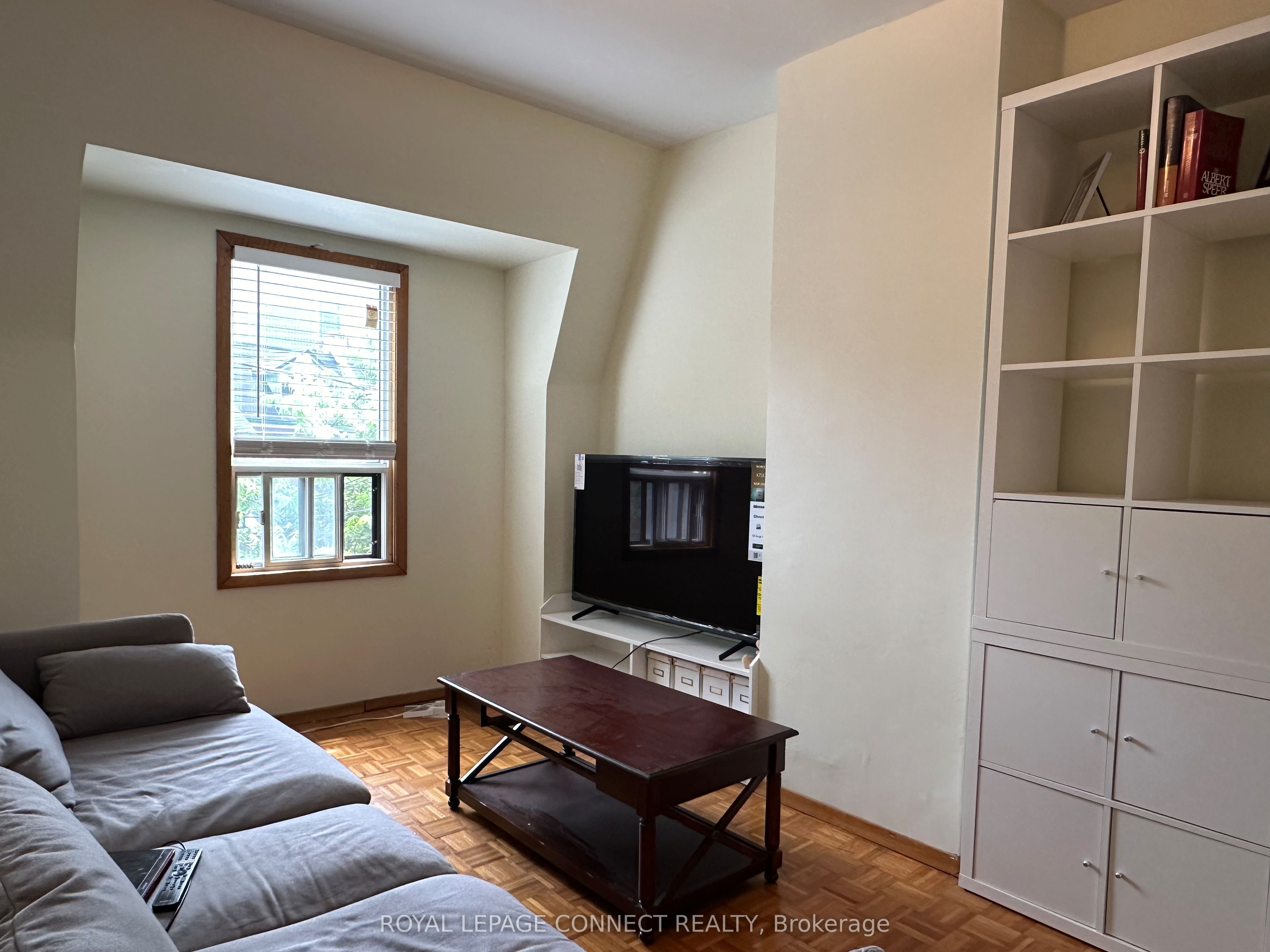 #2nd - 784 Adelaide Street Property Photo 5