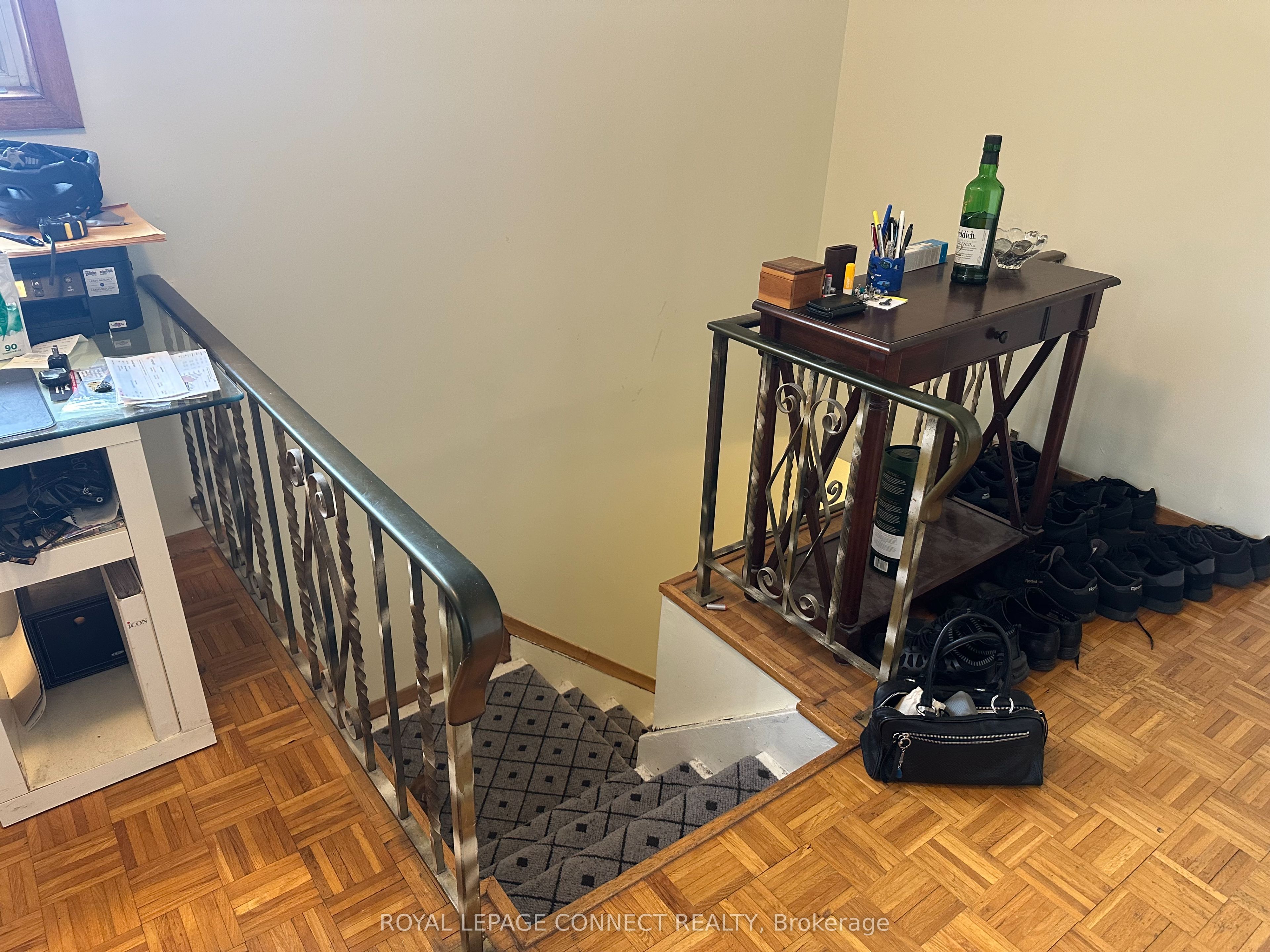 #2nd - 784 Adelaide Street Property Photo 9