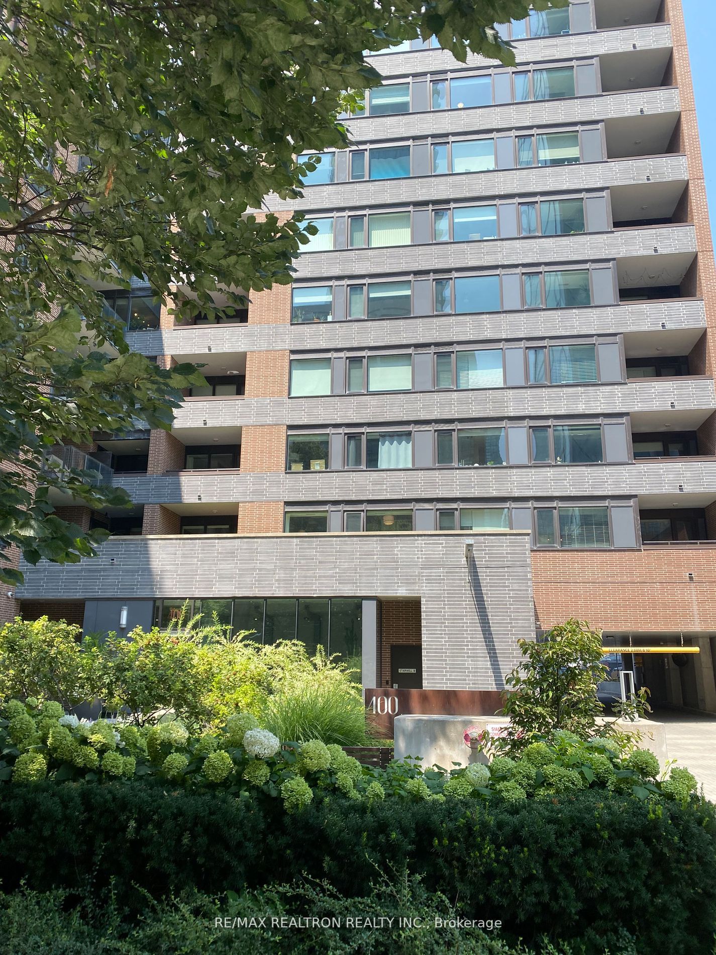 #704 - 400 Wellington Street Property Photo 1