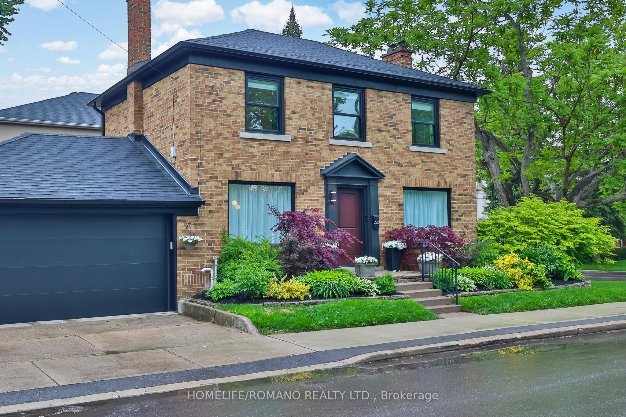 542 Deloraine Avenue Property Photo 2