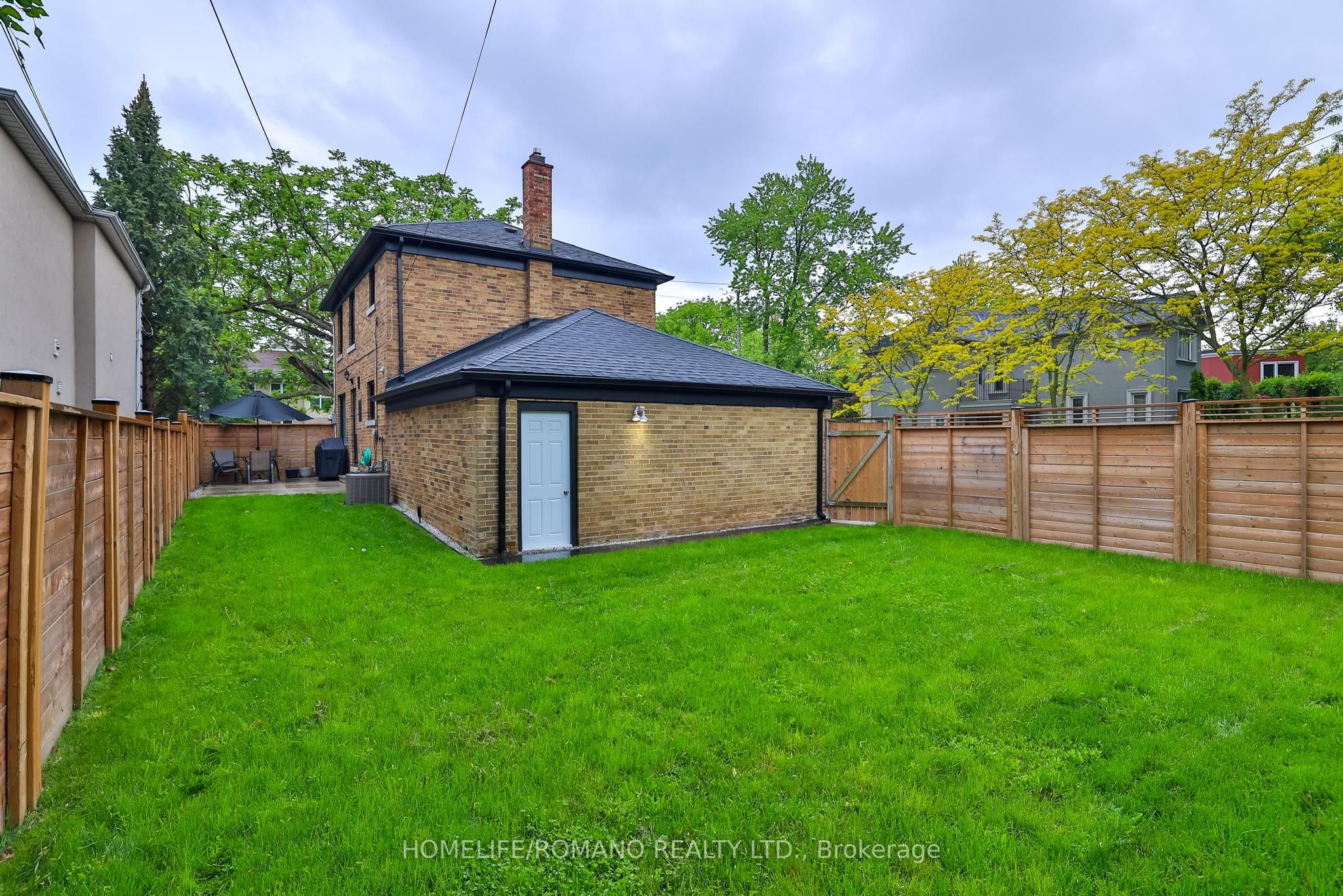 542 Deloraine Avenue Property Photo 4