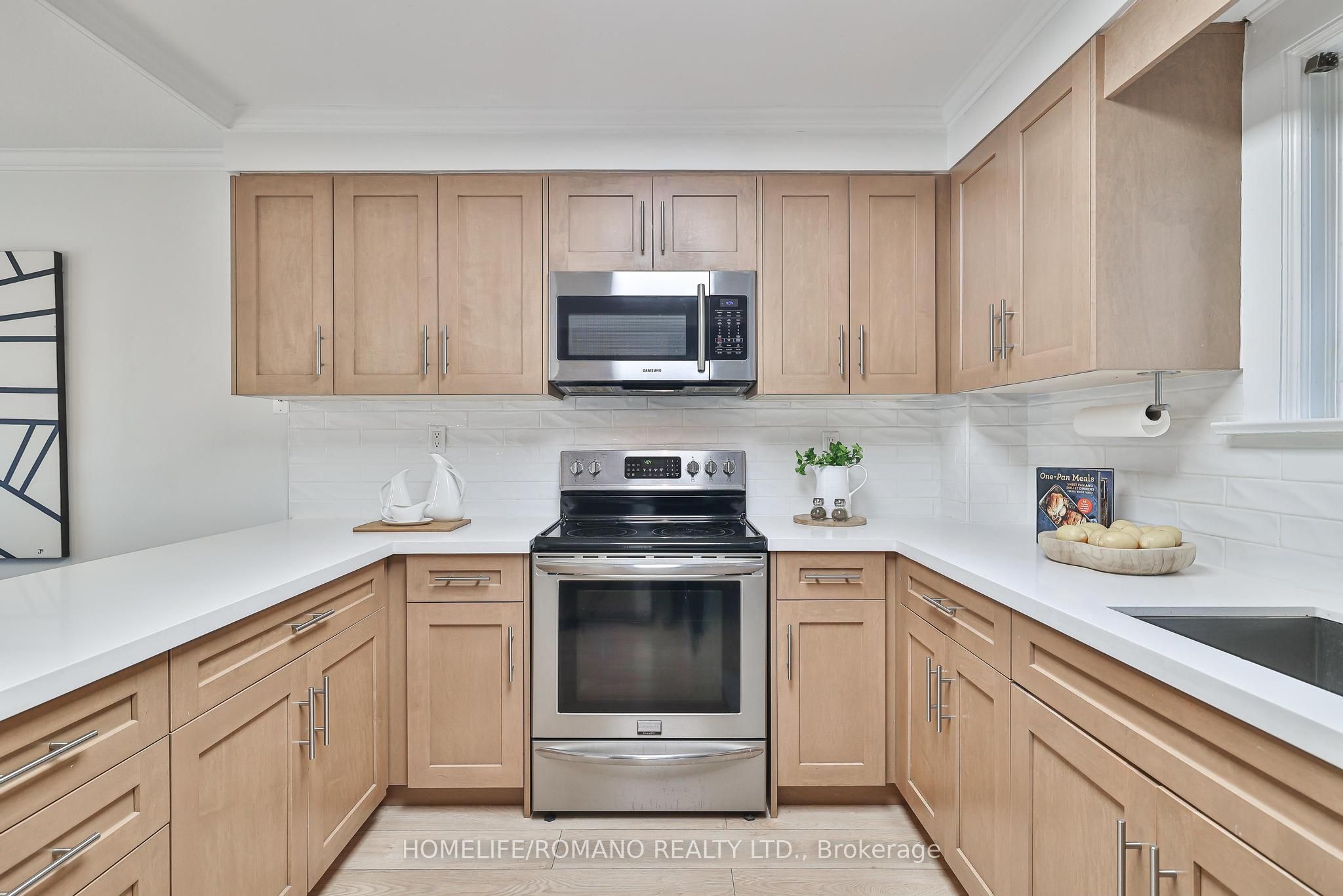 542 Deloraine Avenue Property Photo 13