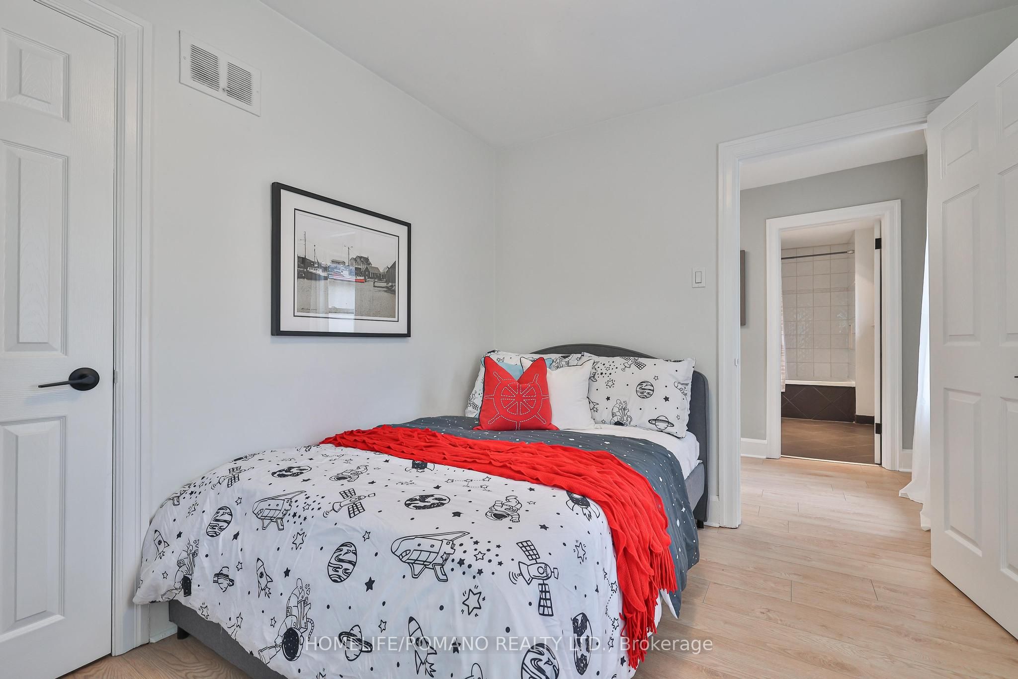 542 Deloraine Avenue Property Photo 33