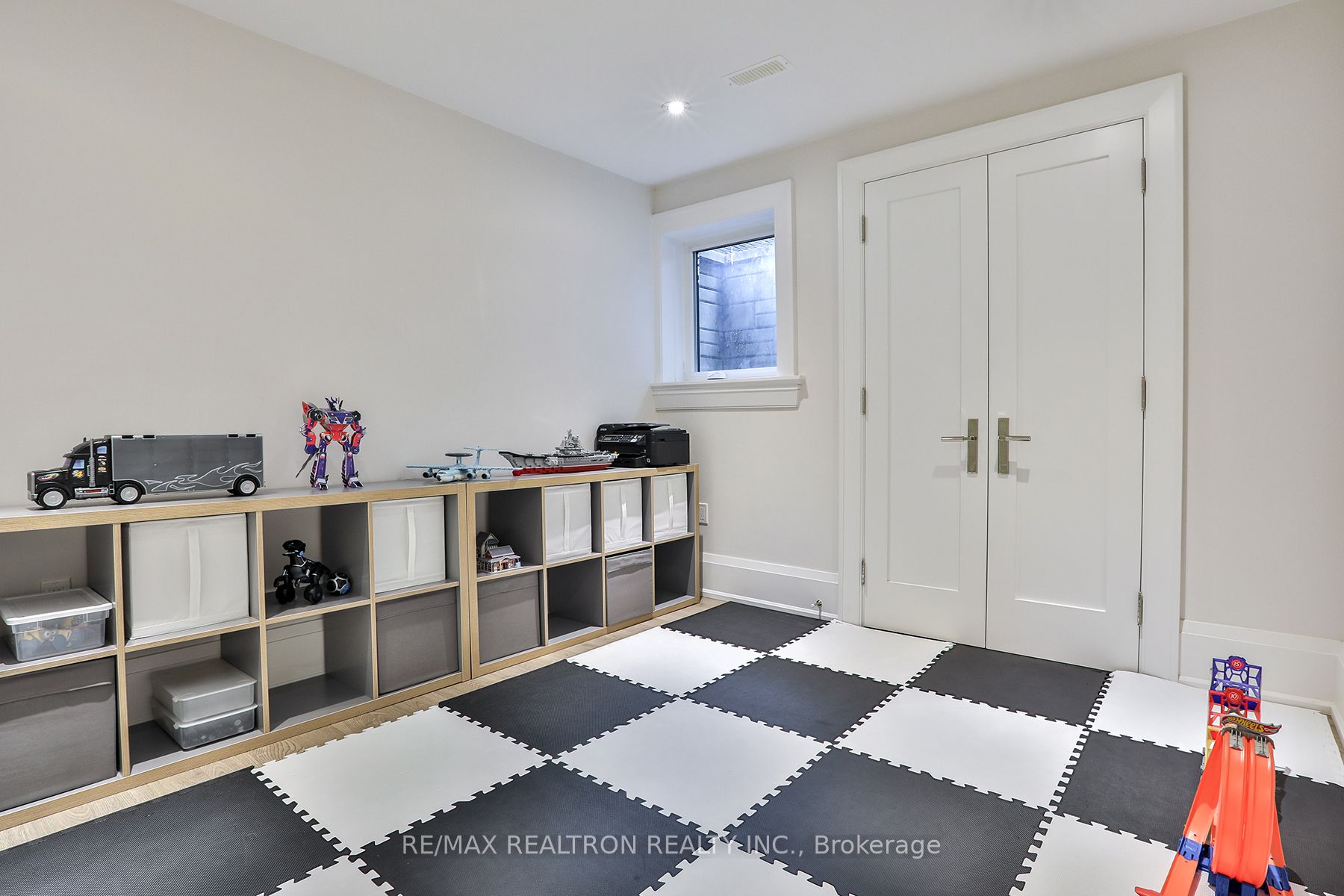 86 Princess Avenue Property Photo 36