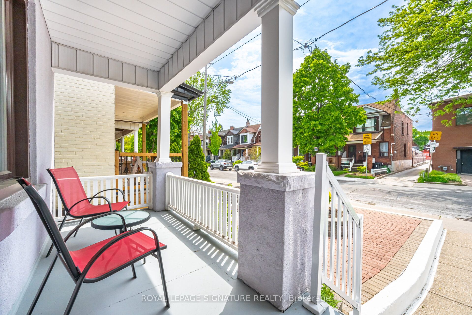 443 Brock Avenue Property Photo 4