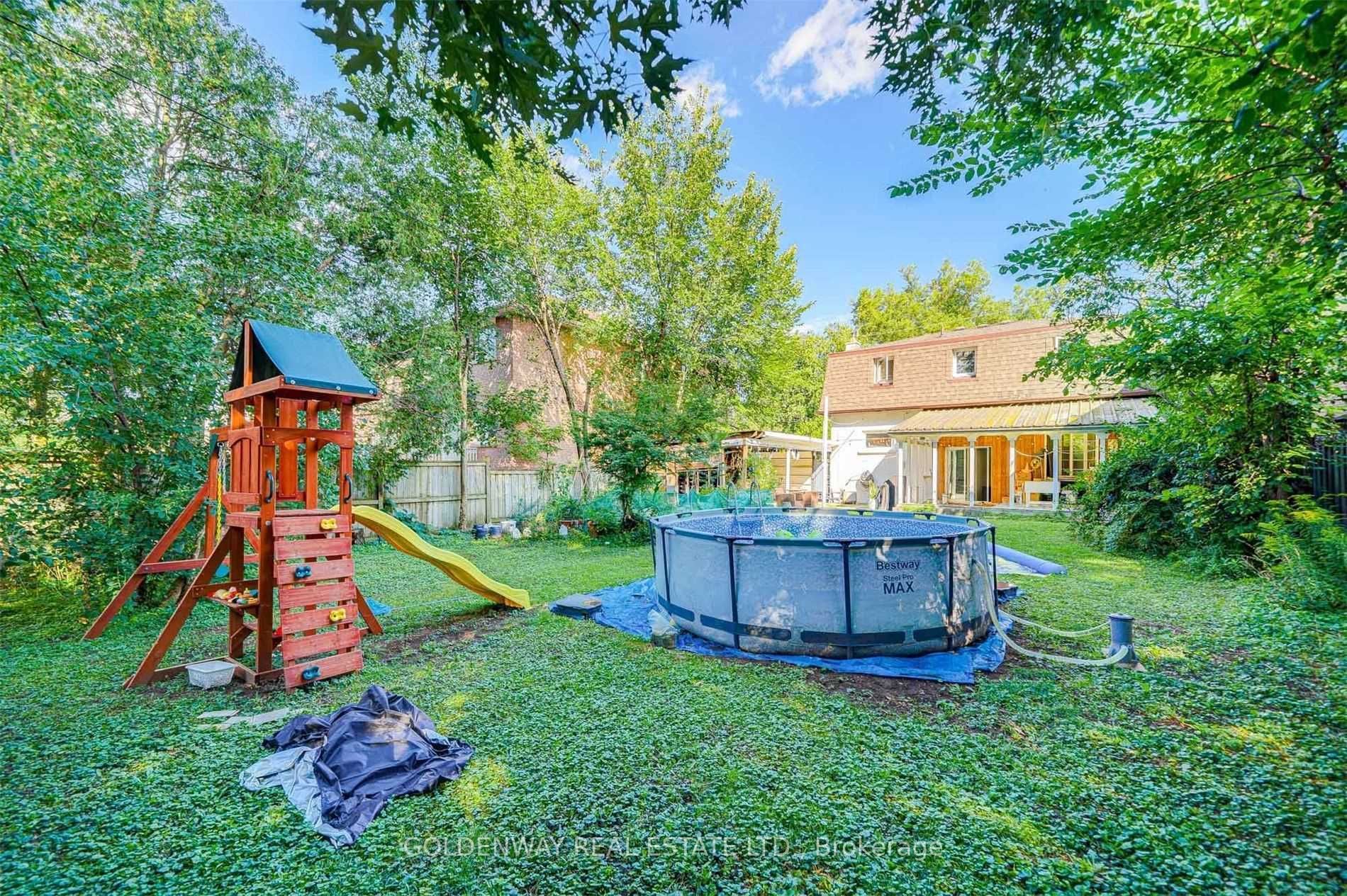 211 Pemberton Avenue Property Photo 30
