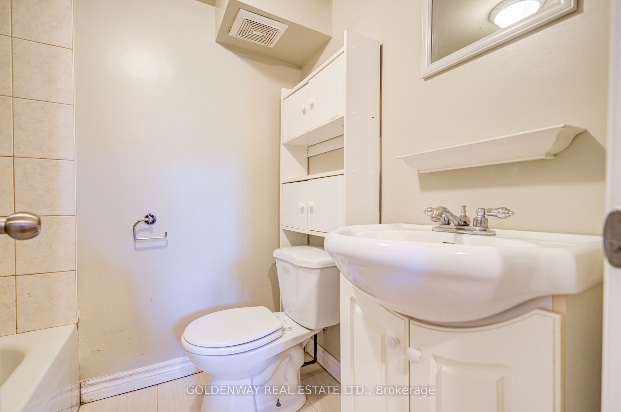 211 Pemberton Avenue Property Photo 34