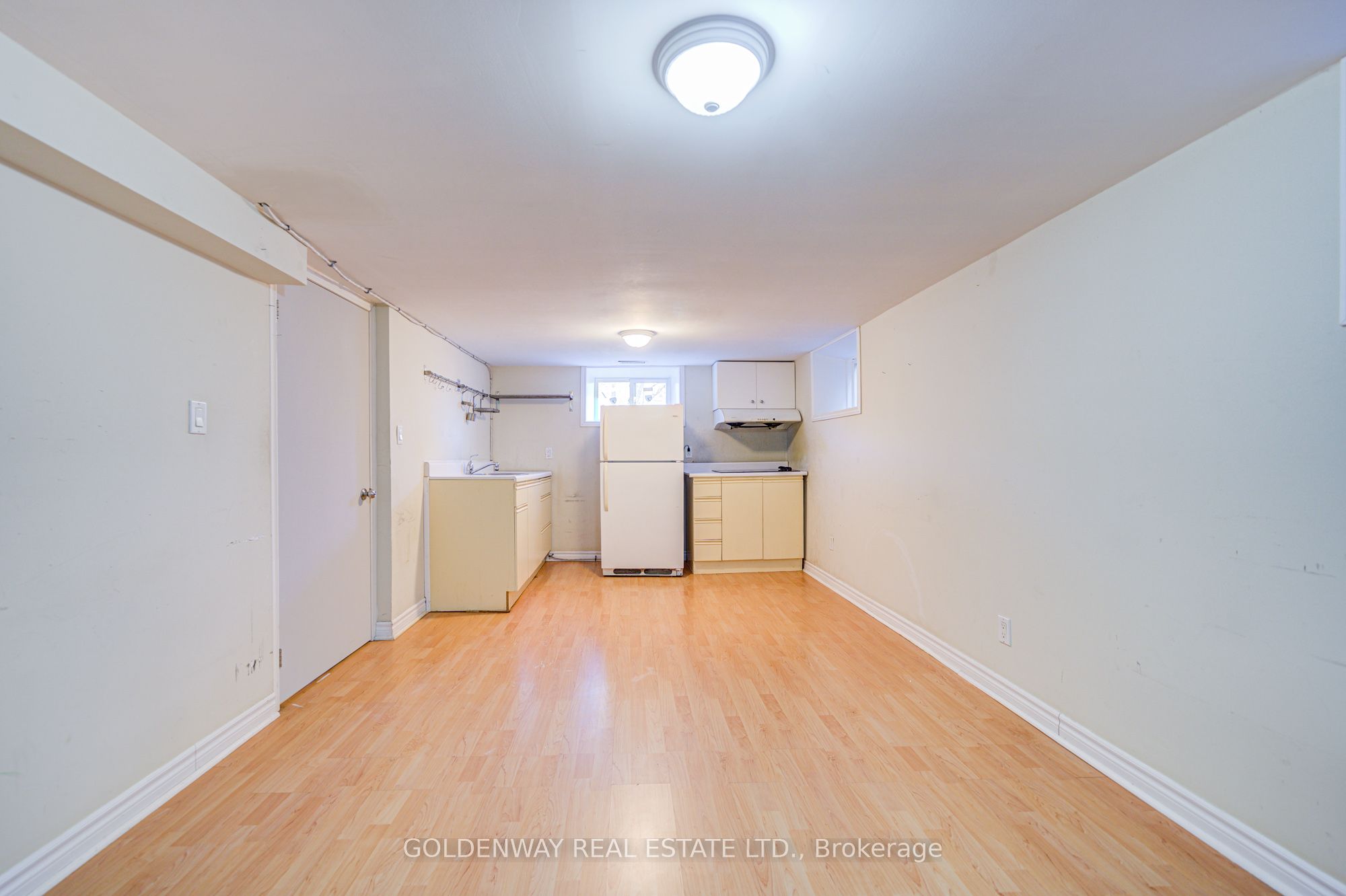 211 Pemberton Avenue Property Photo 36