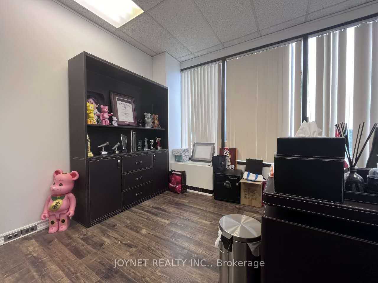 #1008 - 250 Consumers Road Property Photo 11
