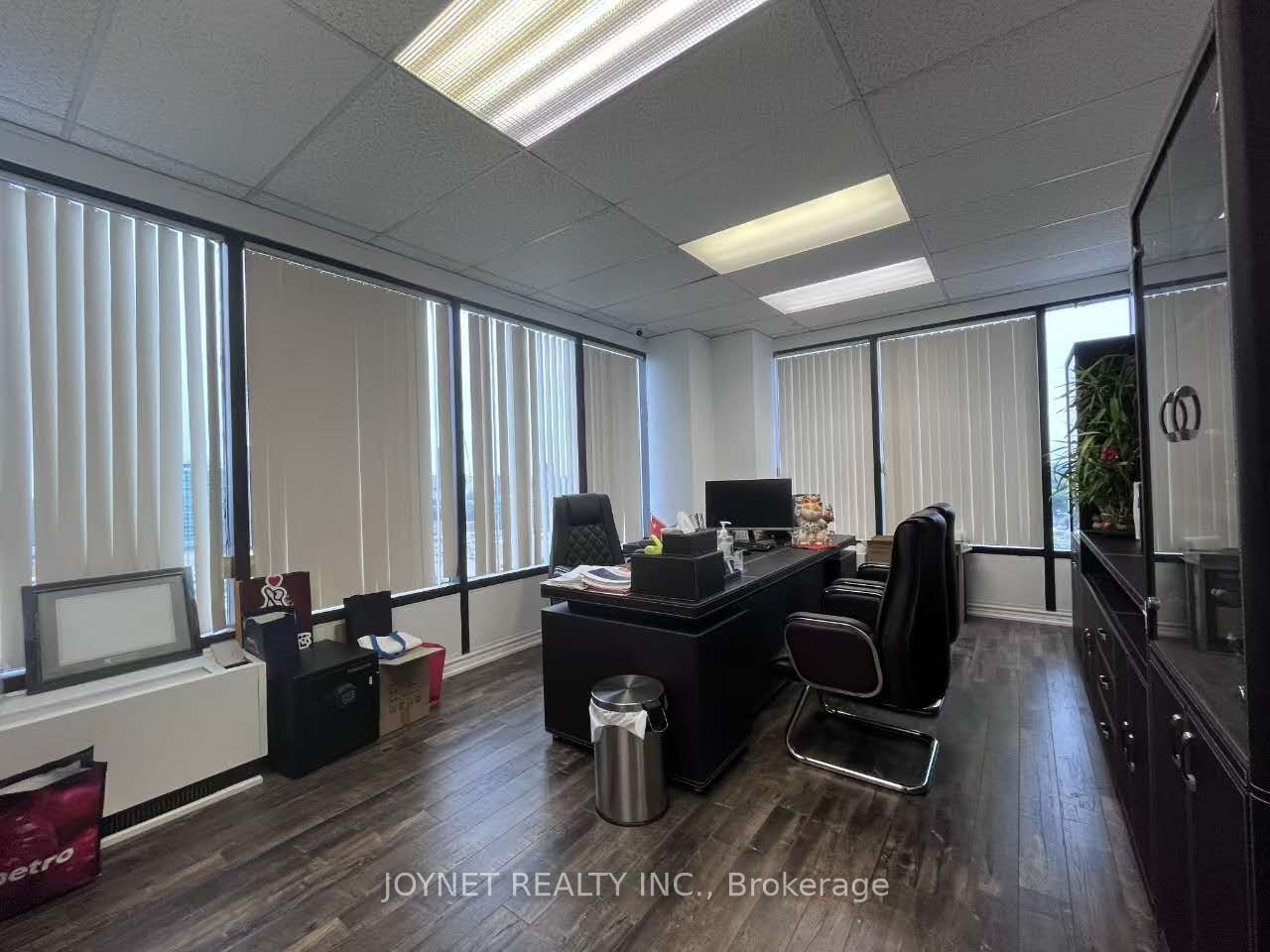 #1008 - 250 Consumers Road Property Photo 12