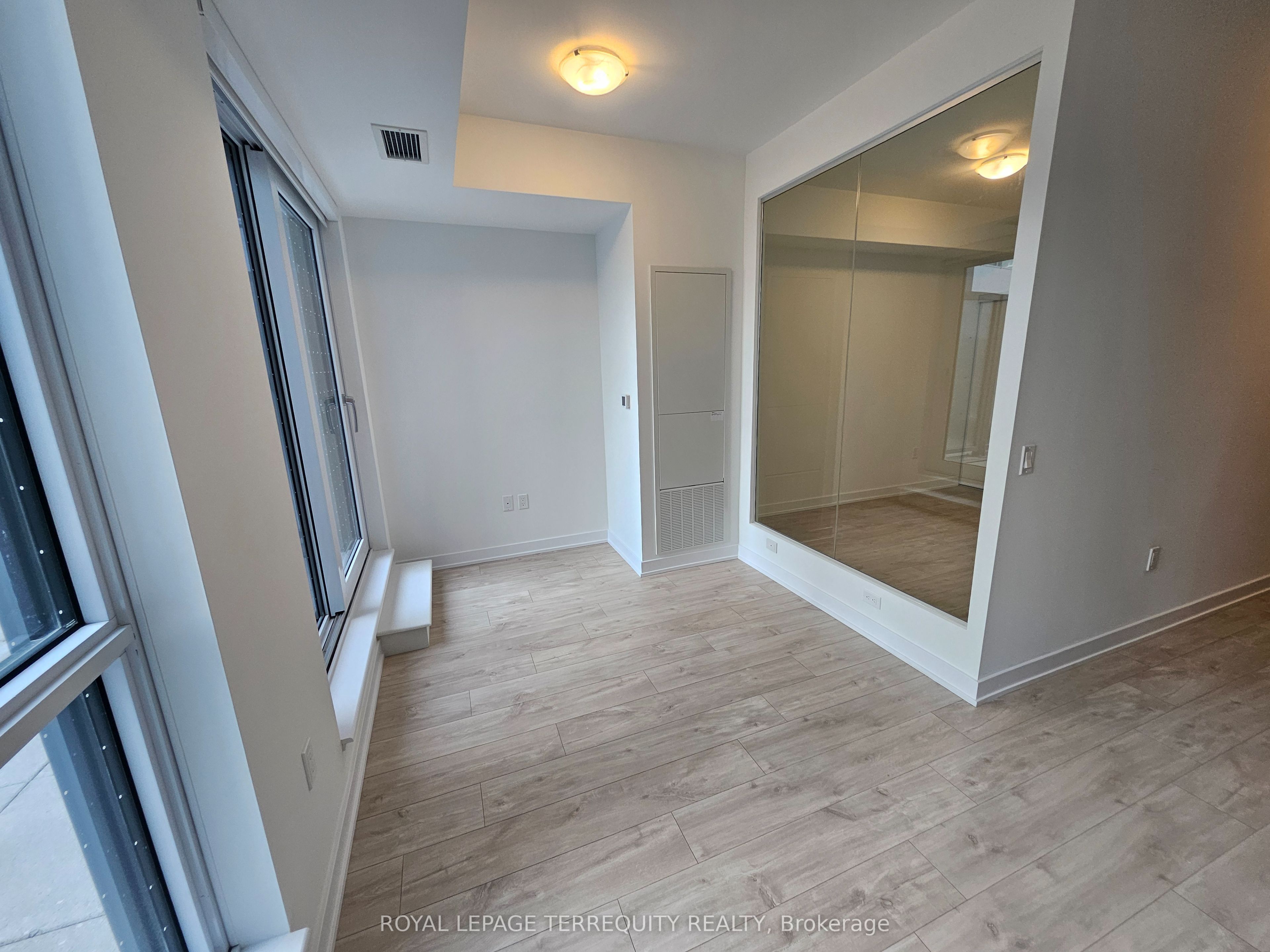15 Richardson Street 313 Property Photo 8