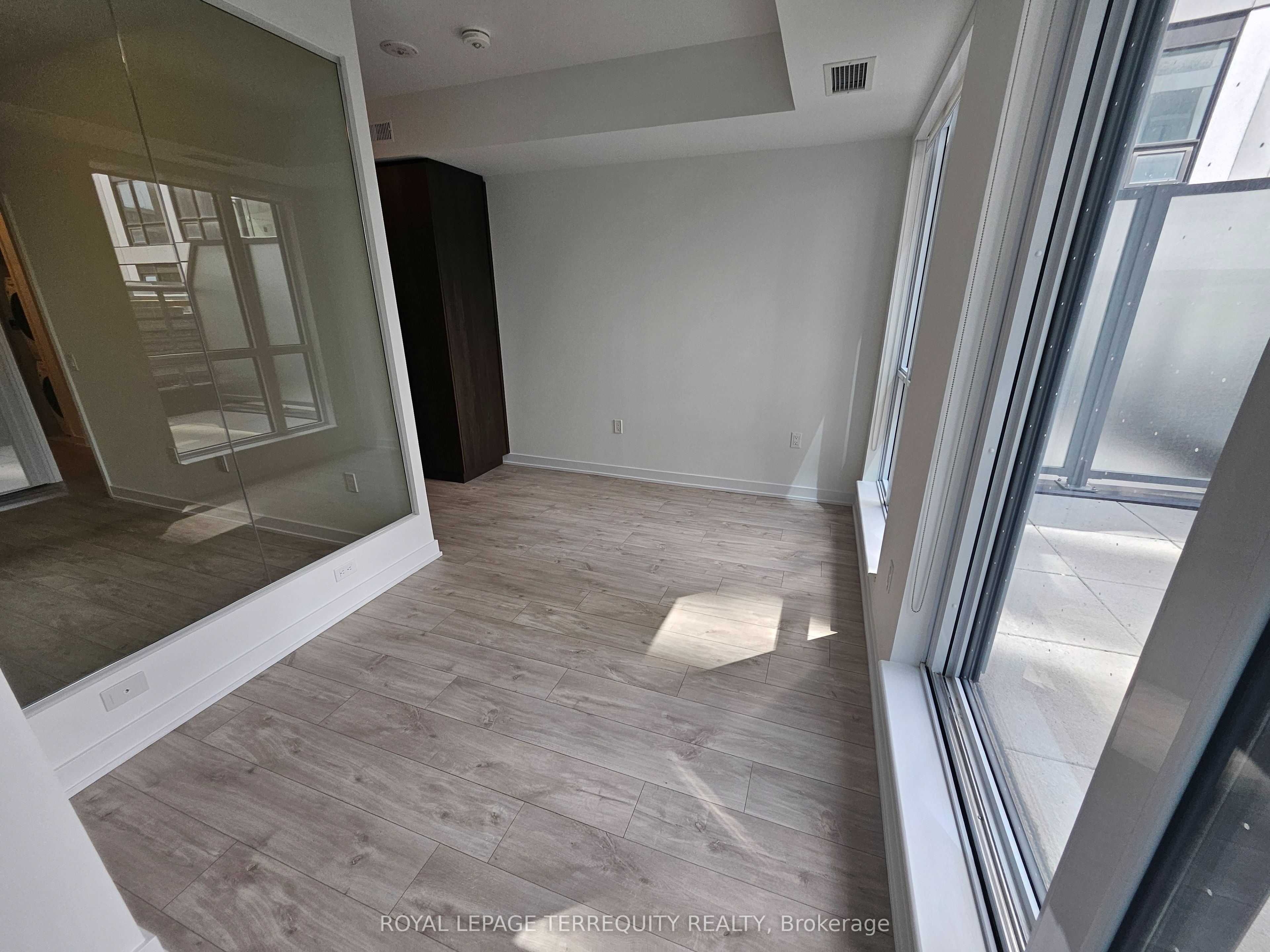 15 Richardson Street 313 Property Photo 10