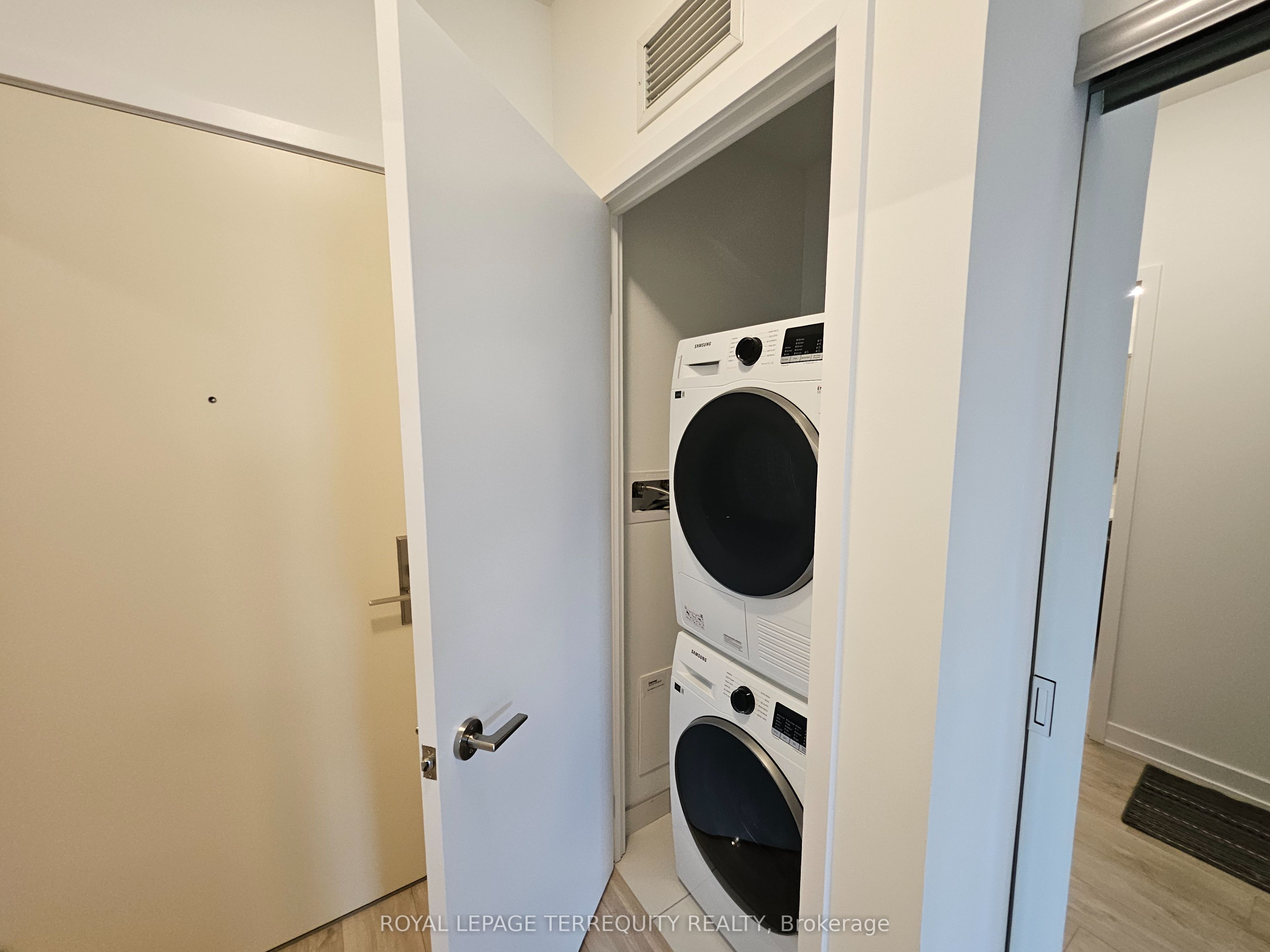 15 Richardson Street 313 Property Photo 17