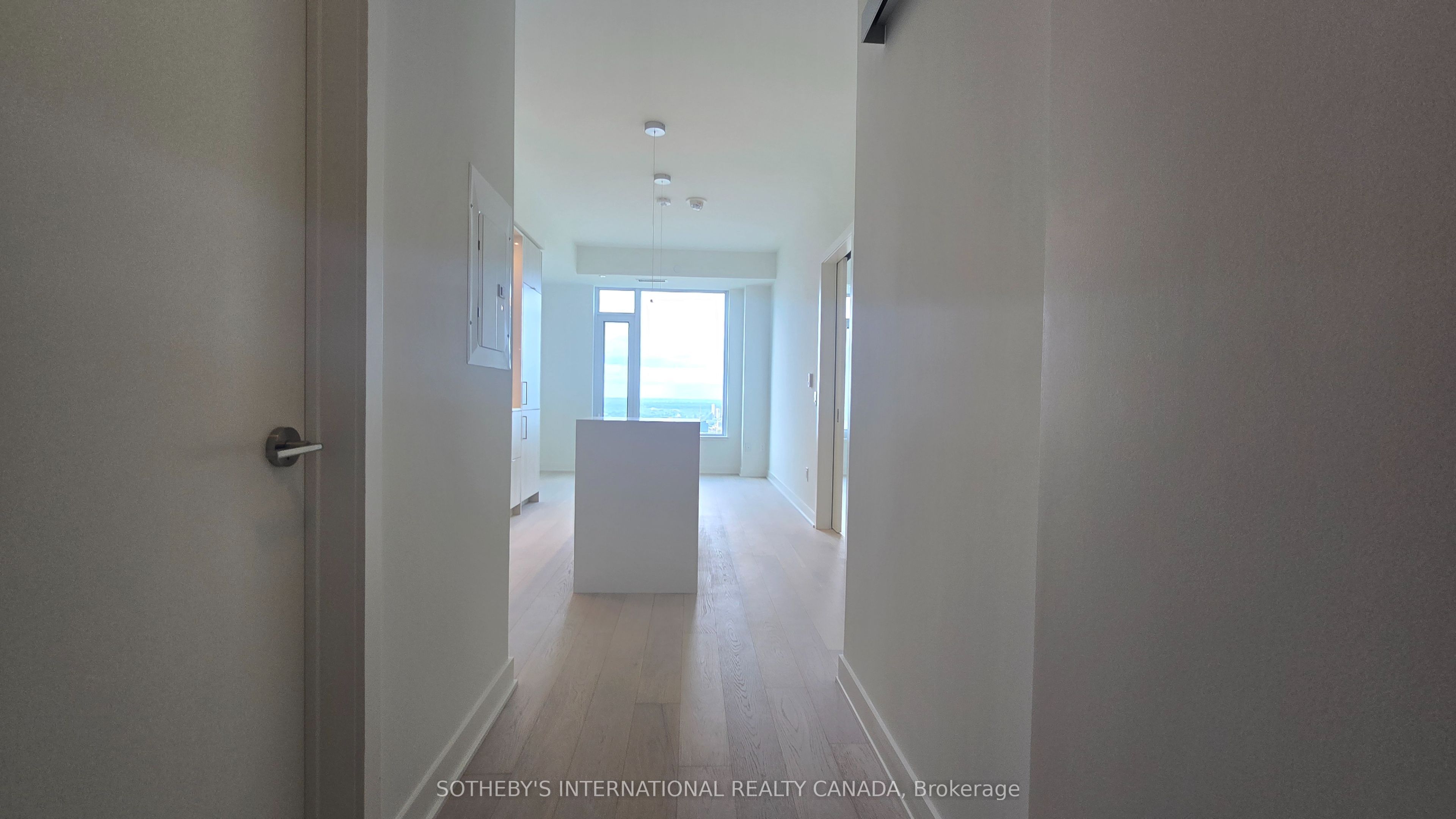 #5603 - 11 Yorkville Avenue Property Photo 6