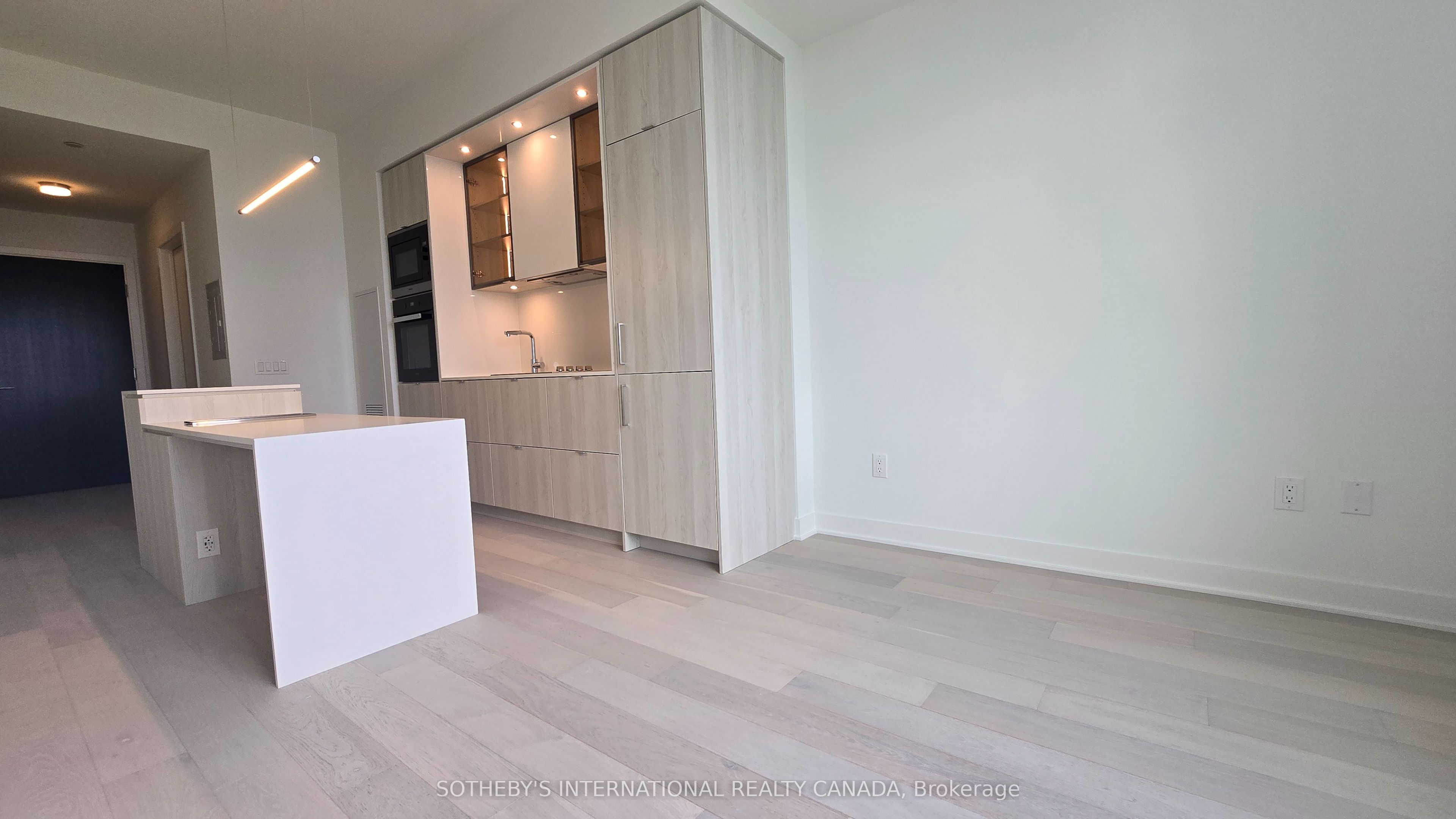 #5603 - 11 Yorkville Avenue Property Photo 16