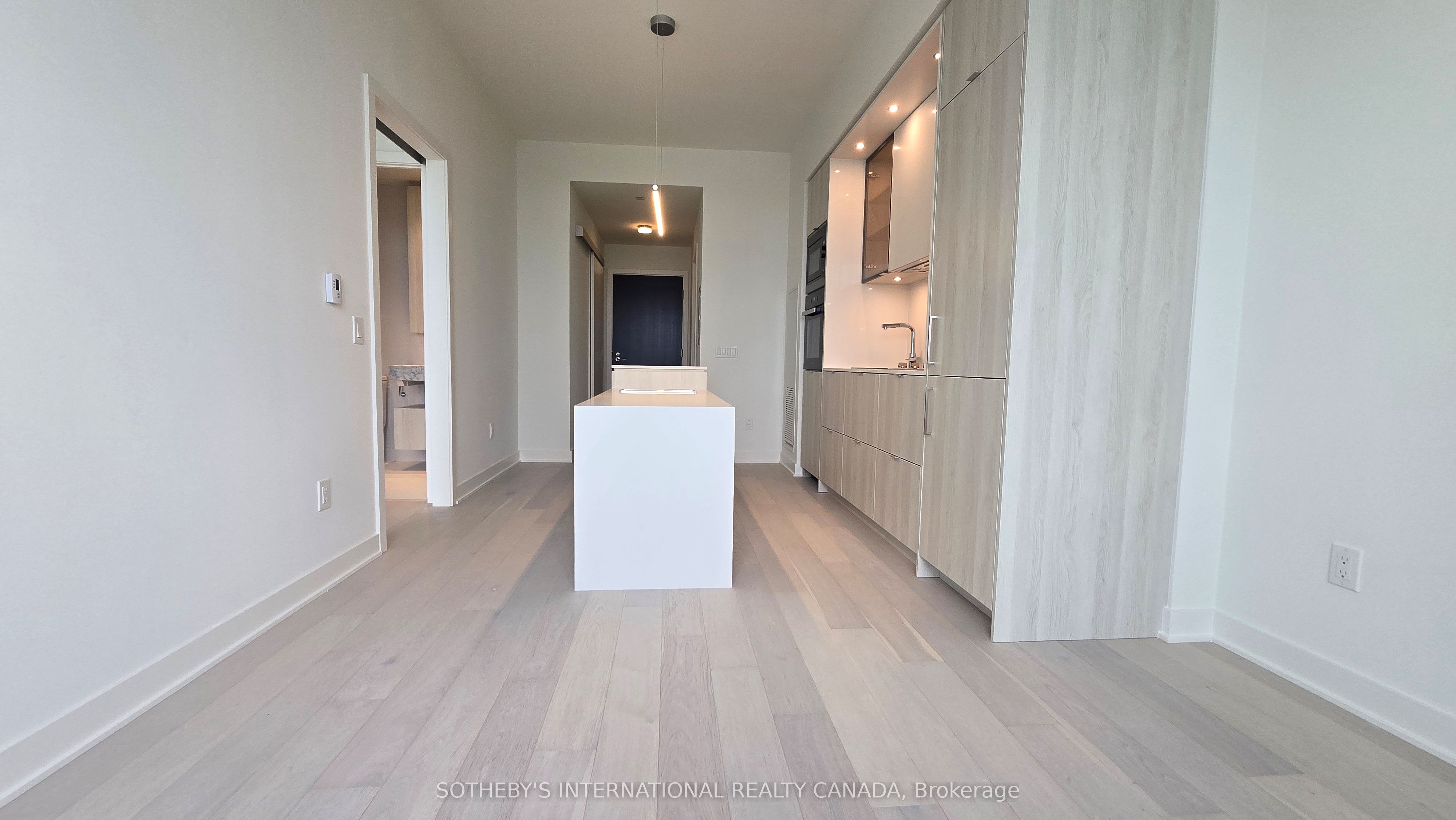#5603 - 11 Yorkville Avenue Property Photo 17