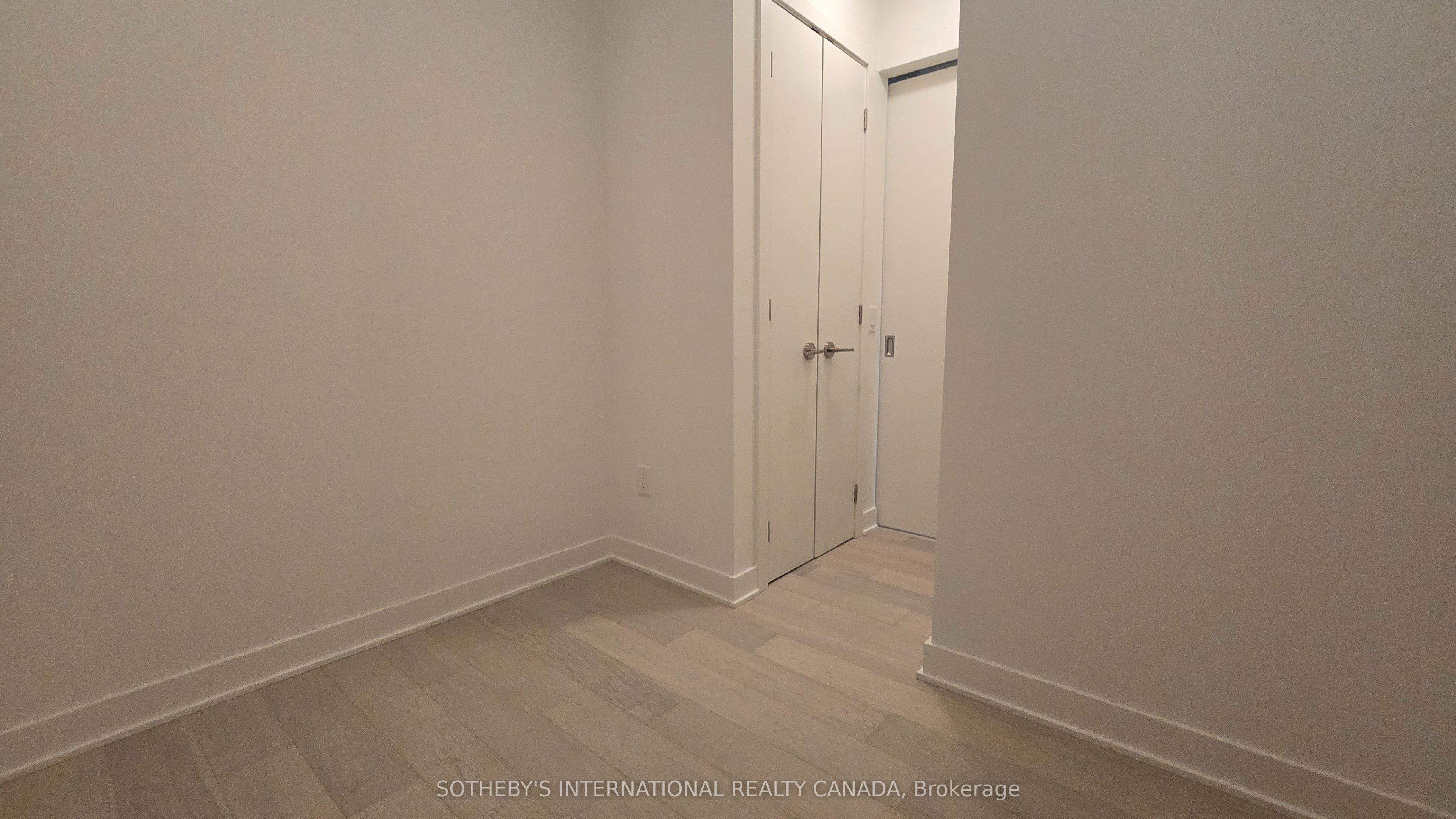 #5603 - 11 Yorkville Avenue Property Photo 24