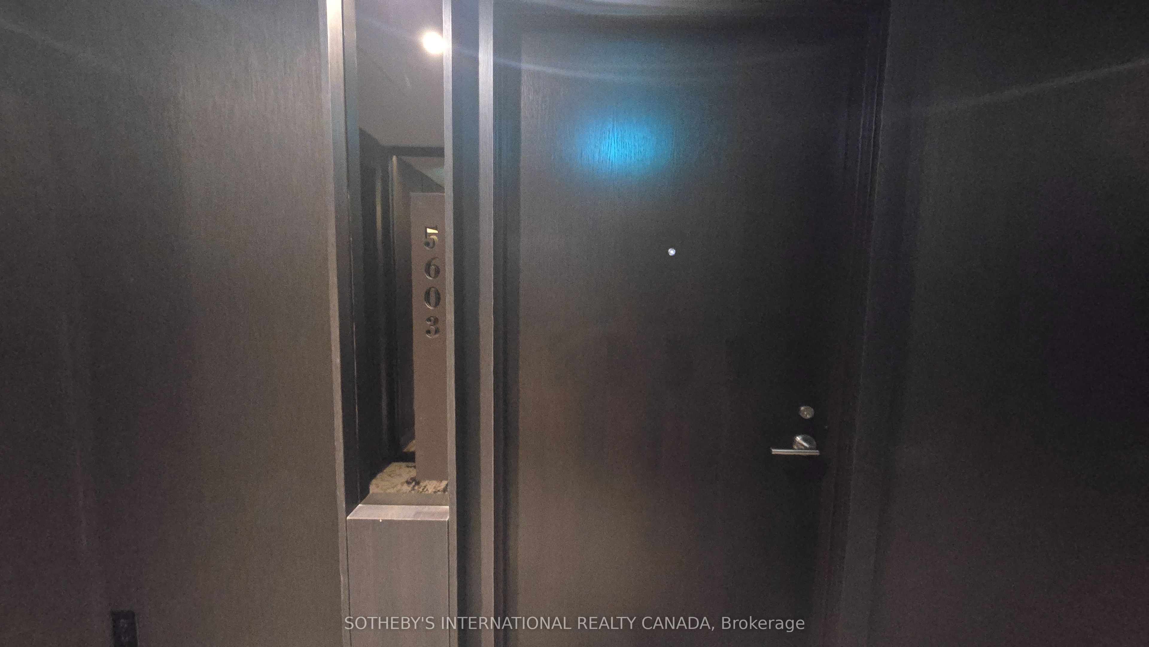 #5603 - 11 Yorkville Avenue Property Photo 26