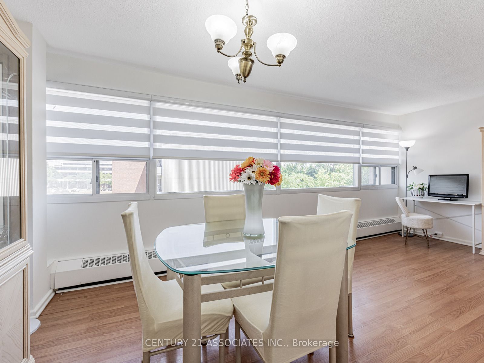100 Leeward Glenway 402 Property Photo 10