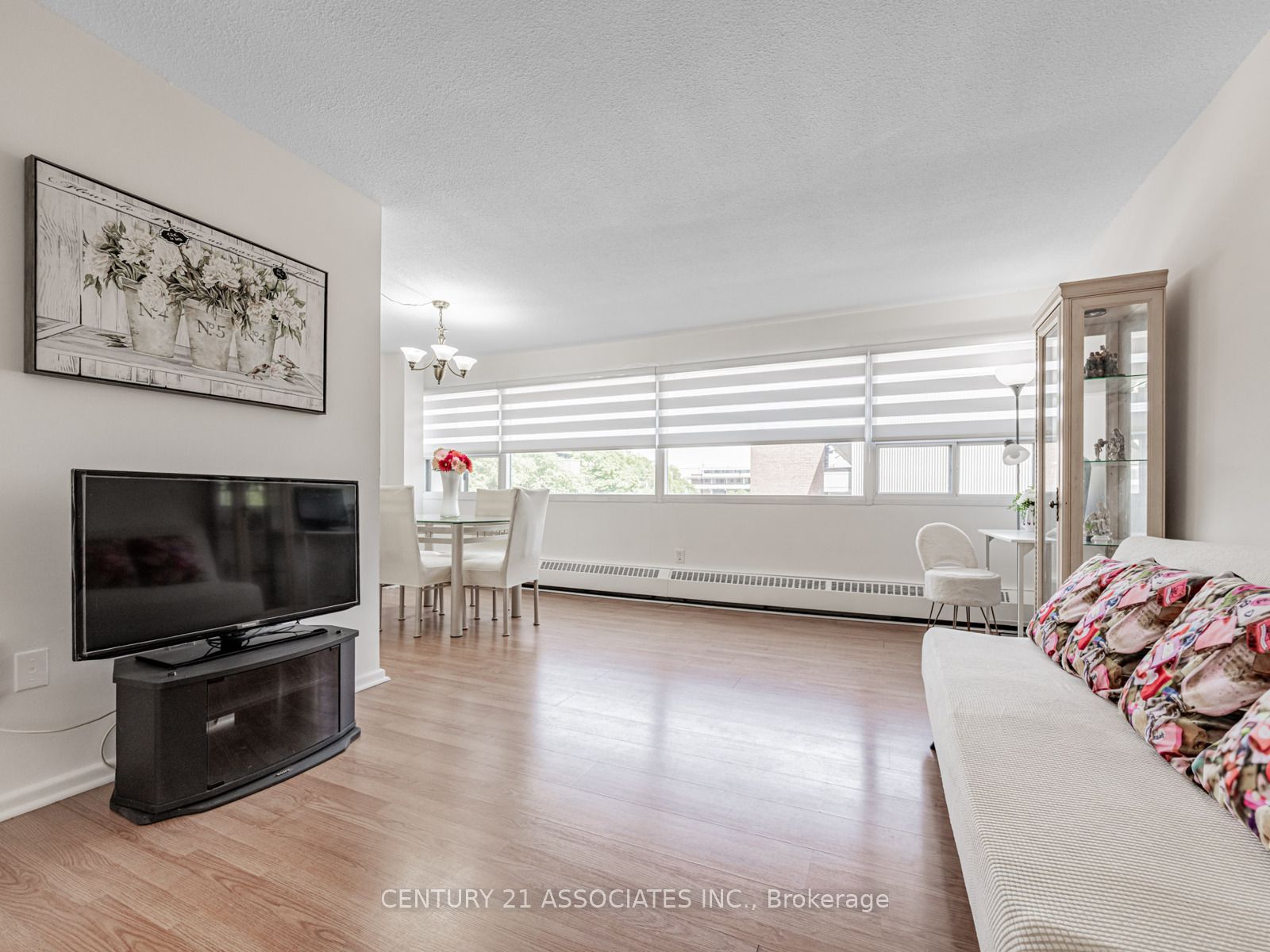 100 Leeward Glenway 402 Property Photo 13