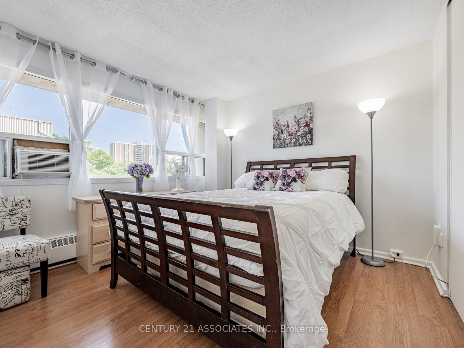 100 Leeward Glenway 402 Property Photo 22