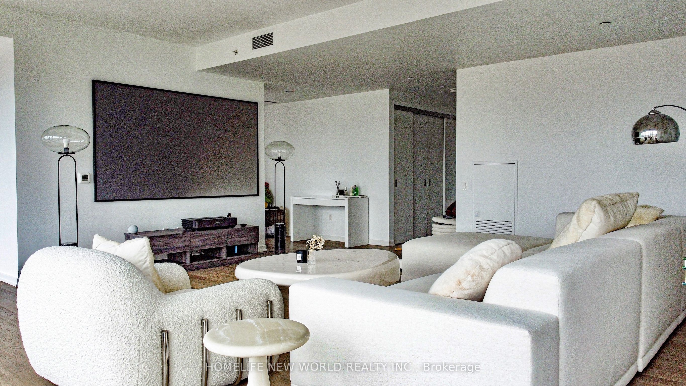 #1502 - 60 Colborne Street Property Photo 5