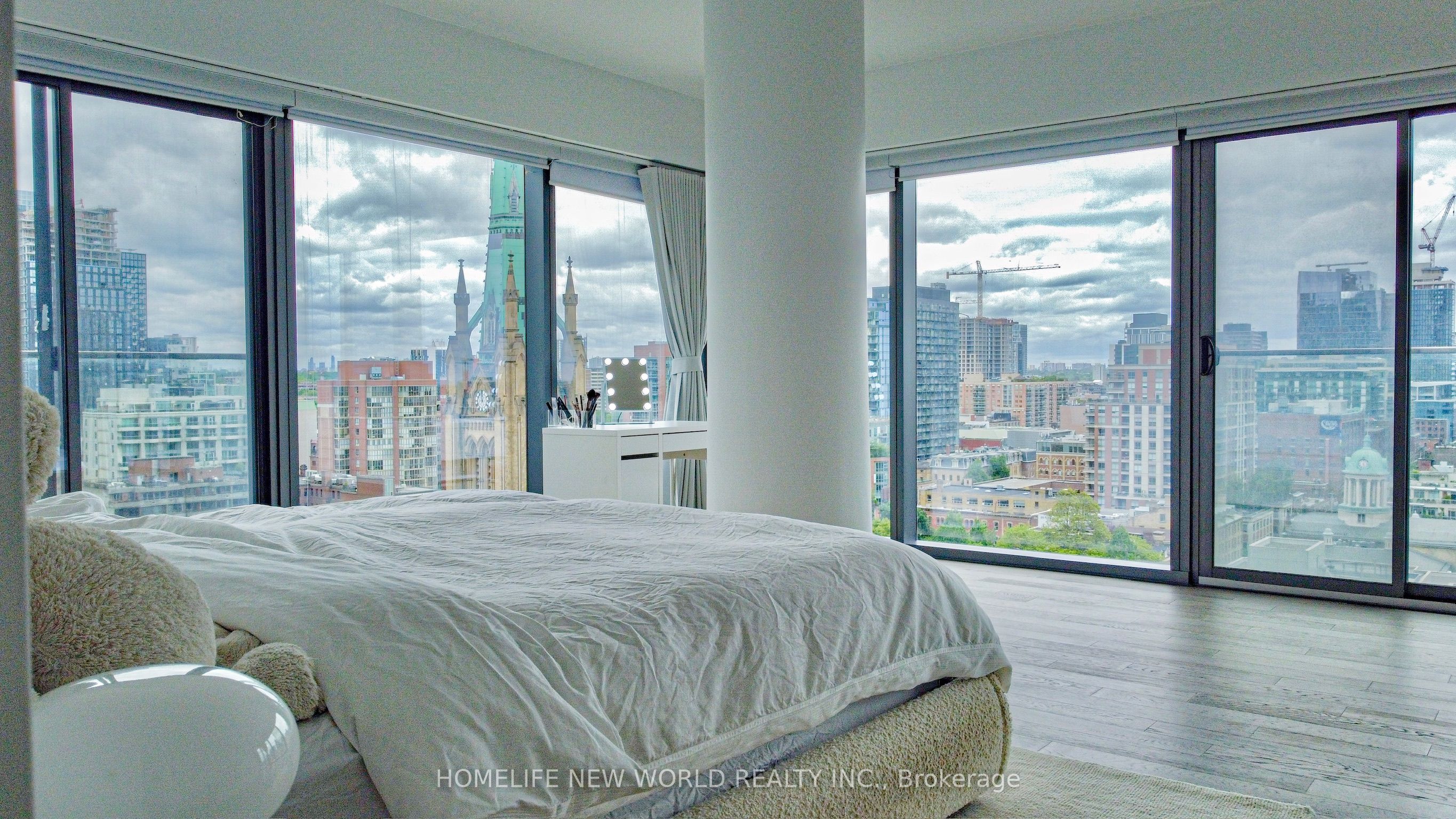 #1502 - 60 Colborne Street Property Photo 13