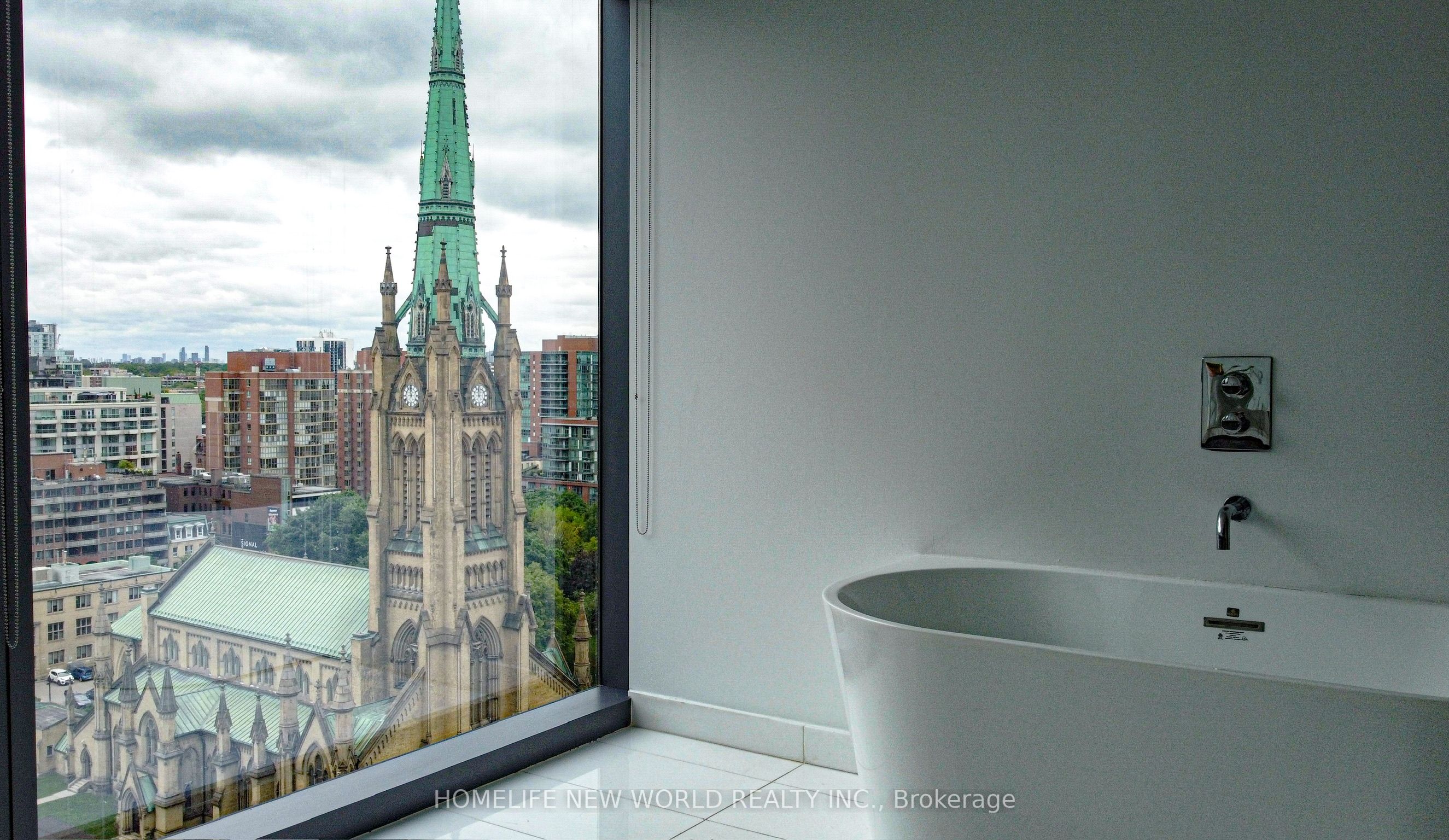 #1502 - 60 Colborne Street Property Photo 14
