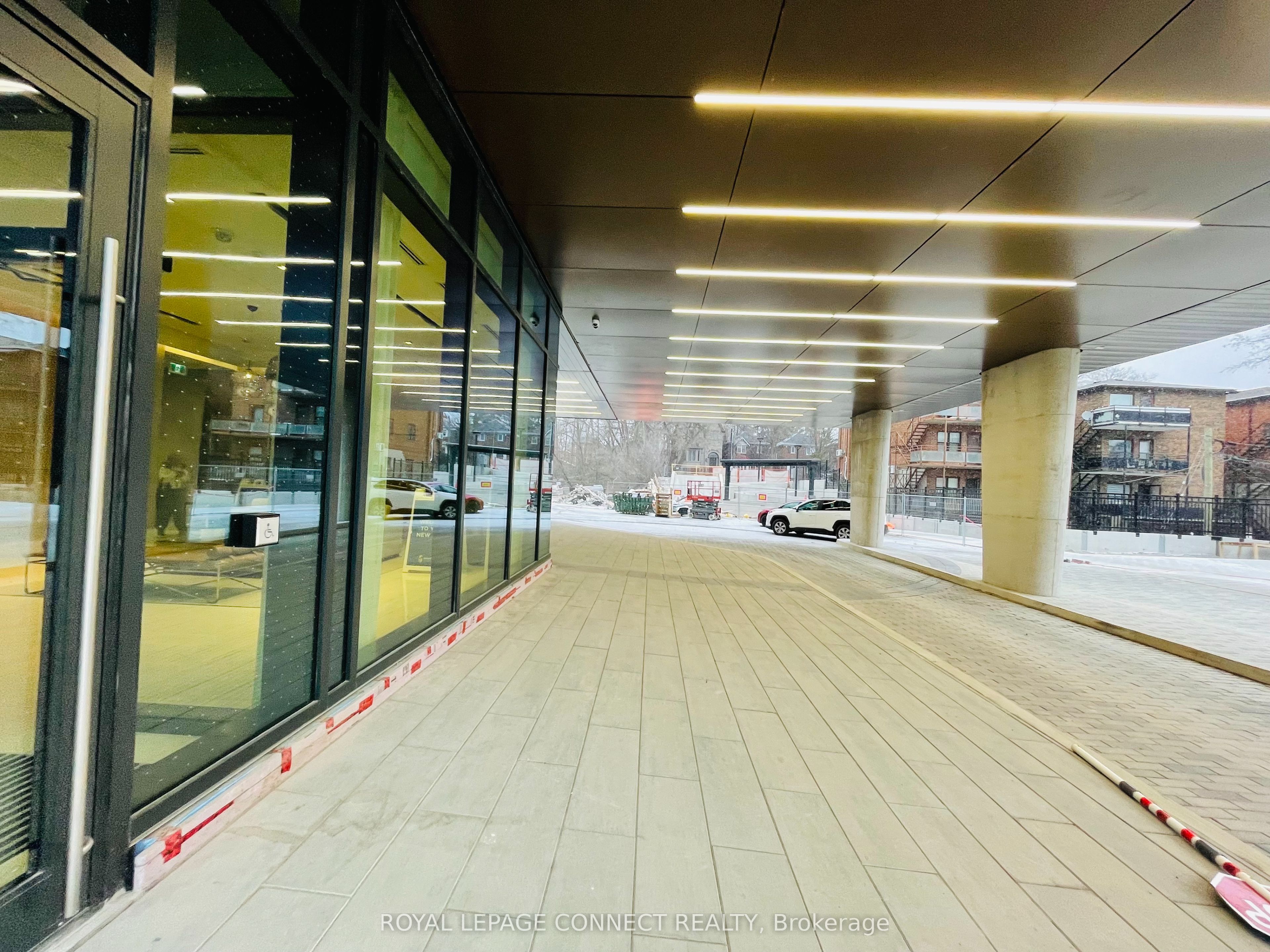 250 Lawrence Avenue W 504 Property Photo 3