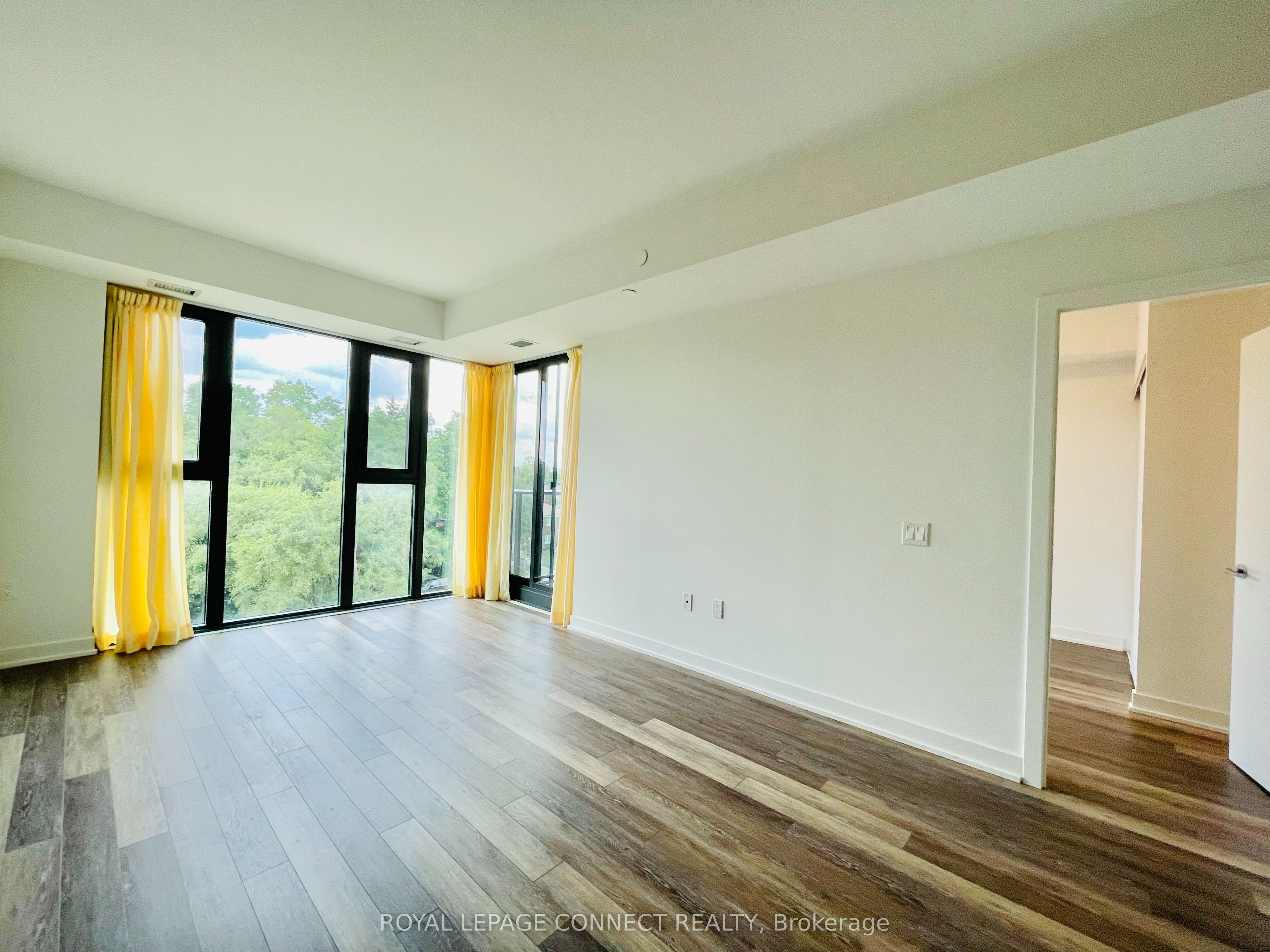 250 Lawrence Avenue W 504 Property Photo 11