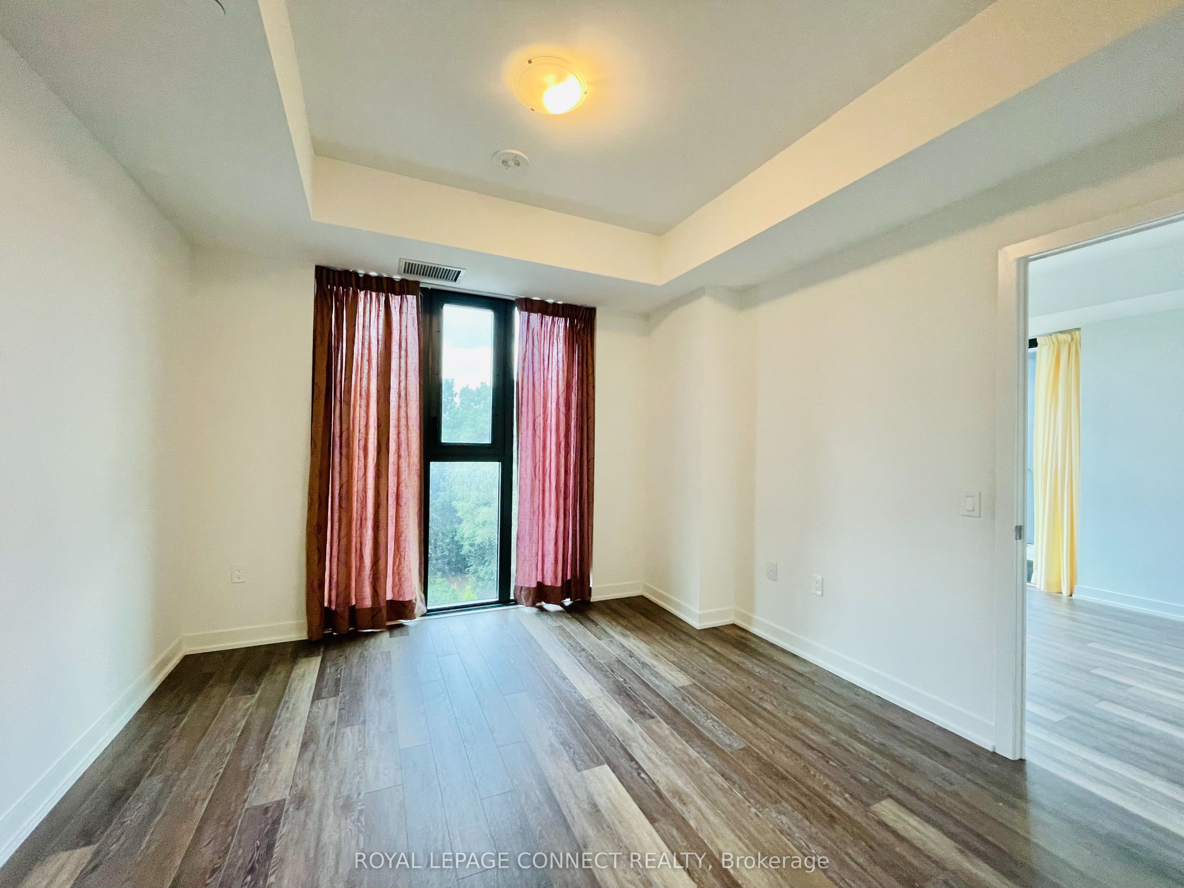 250 Lawrence Avenue W 504 Property Photo 12