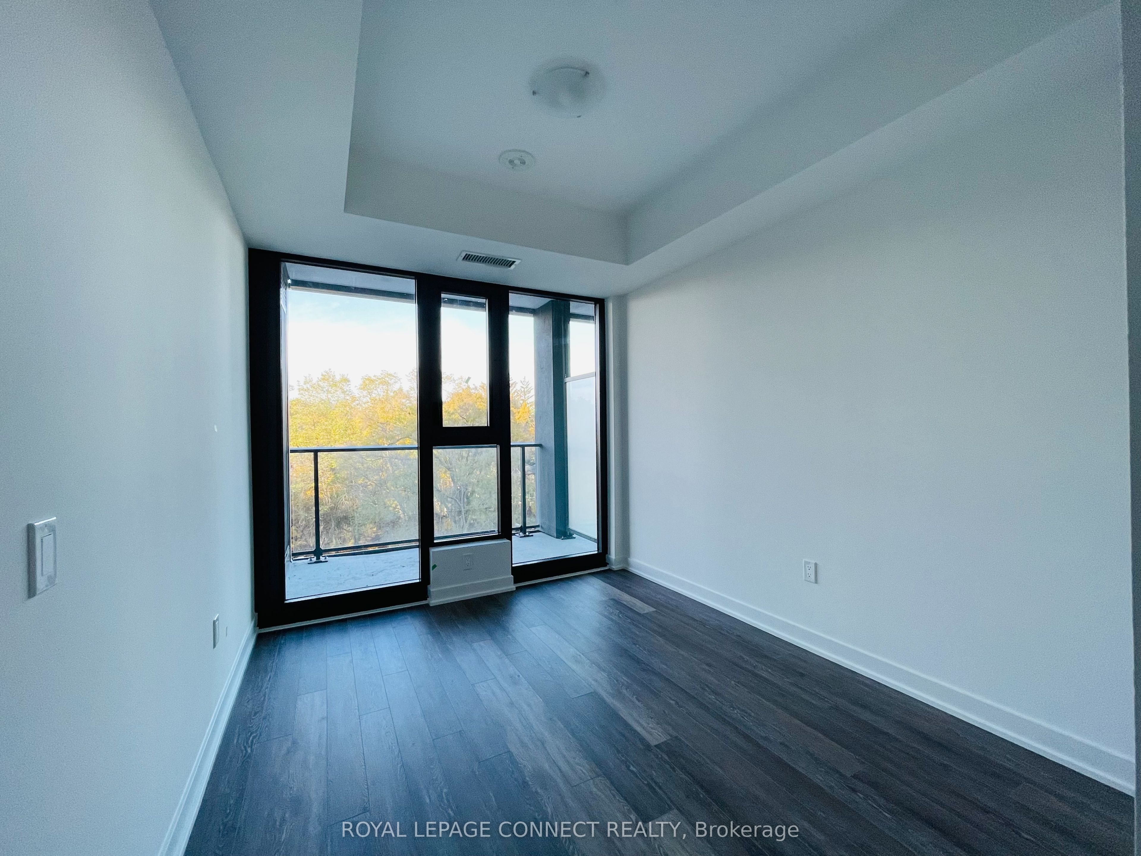 250 Lawrence Avenue W 504 Property Photo 17