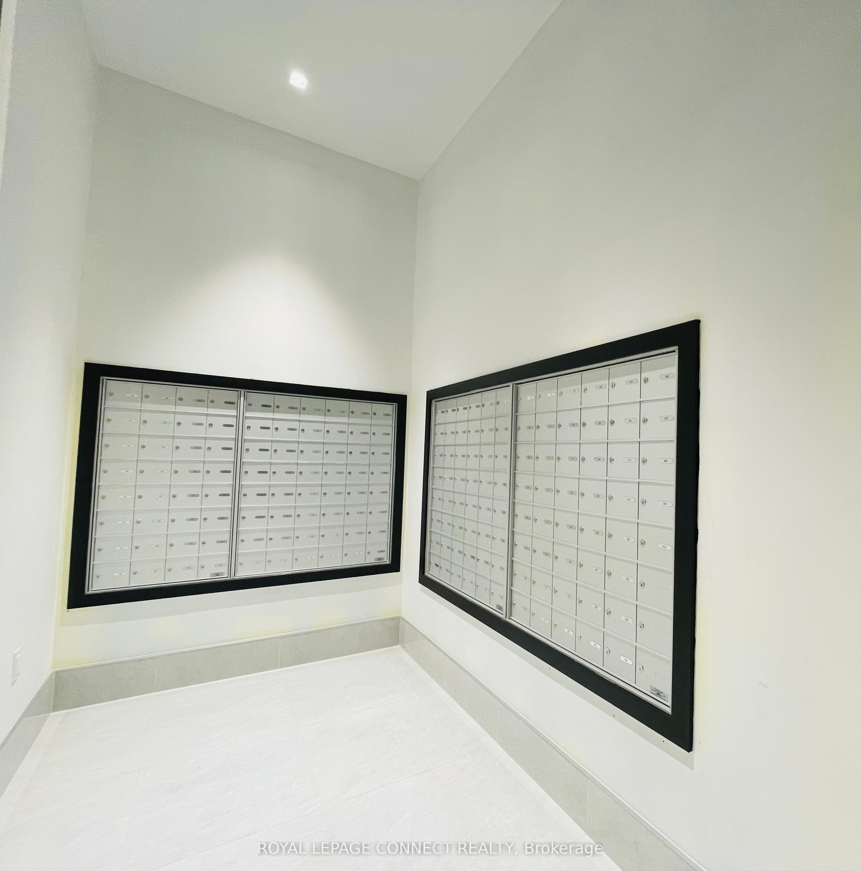 250 Lawrence Avenue W 504 Property Photo 28