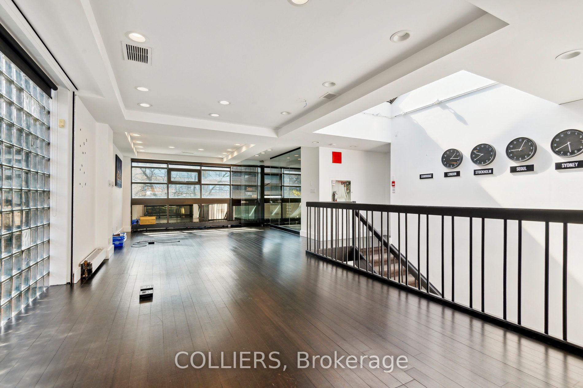 30a Hazelton Avenue 400-500 Property Photo 8