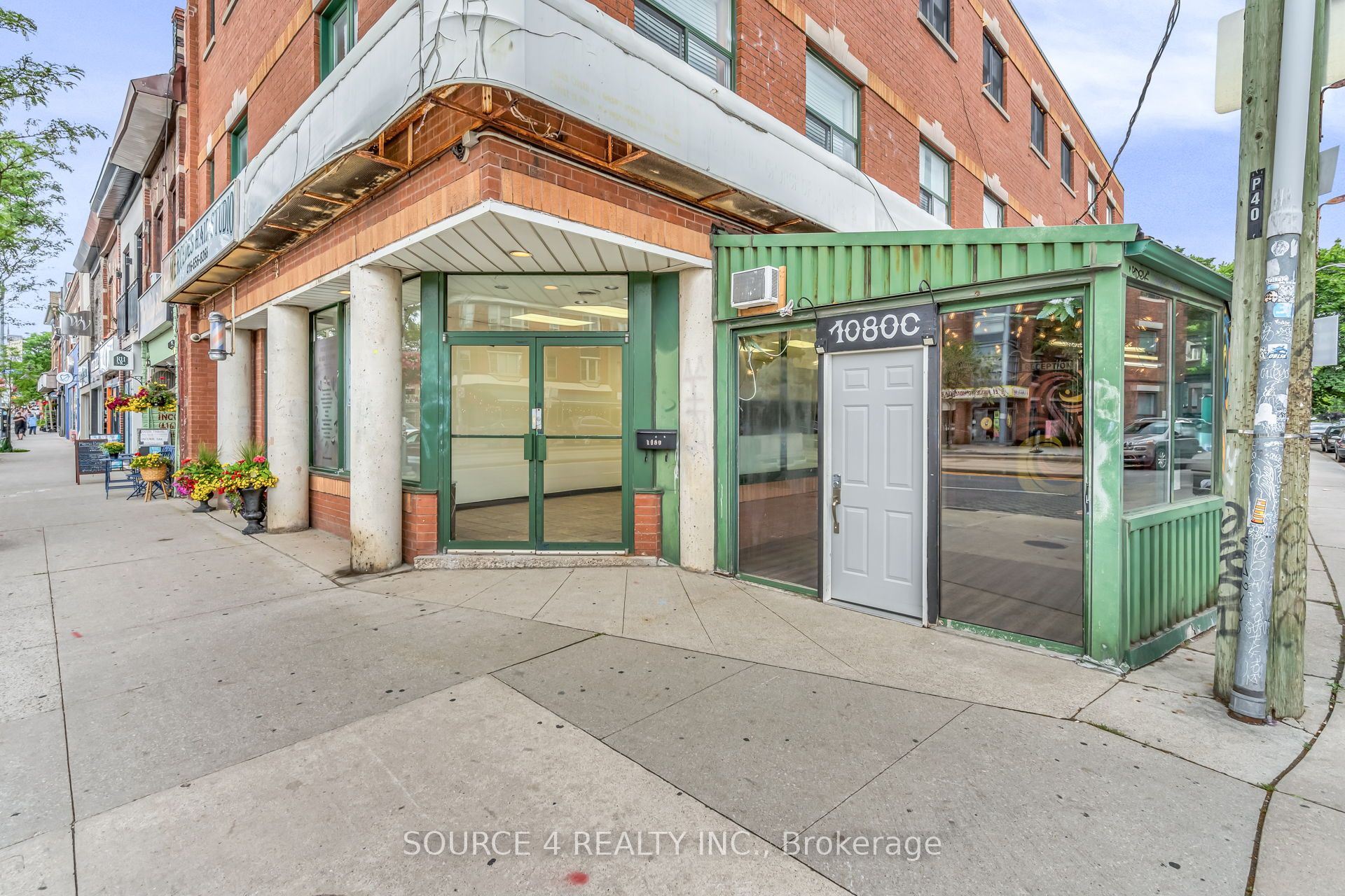 1080 St. Clair Avenue W Property Photo 6