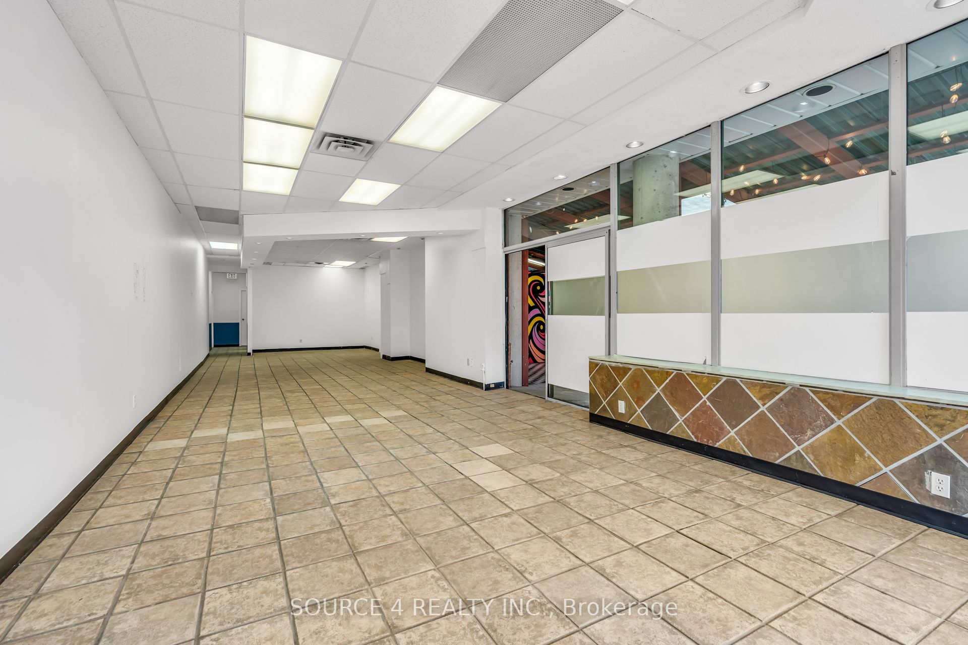 1080 St. Clair Avenue W Property Photo 8