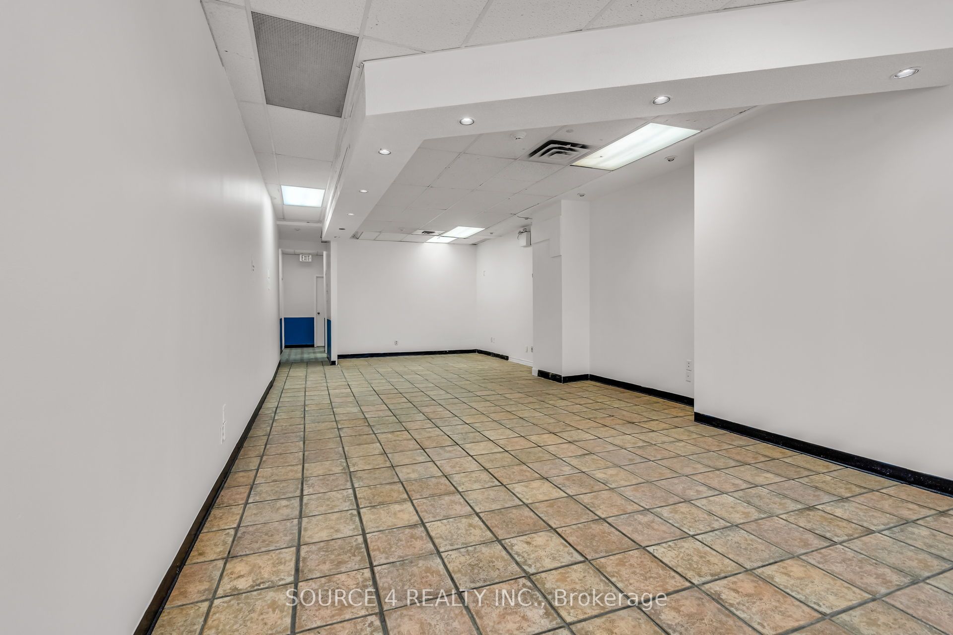 1080 St. Clair Avenue W Property Photo 9