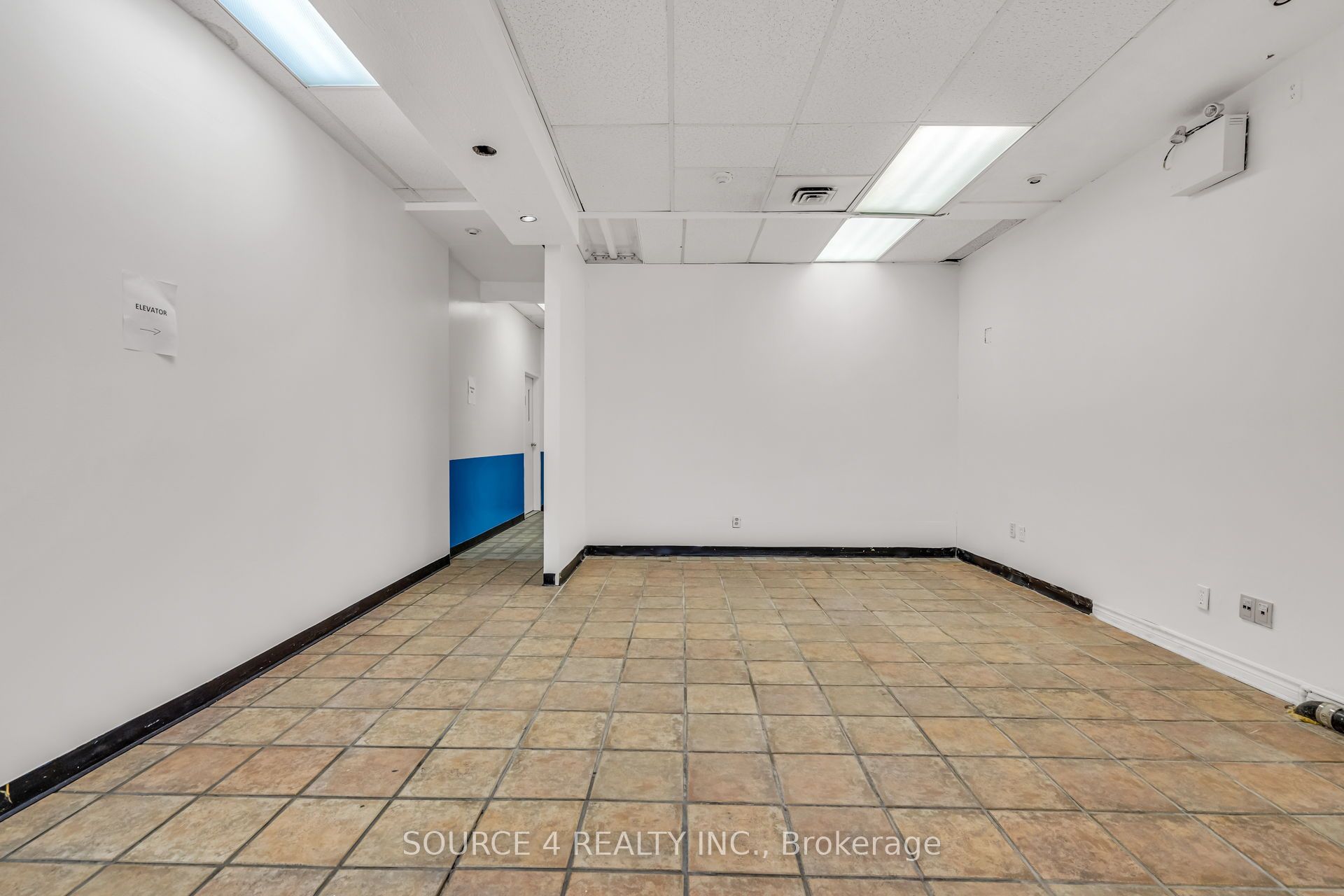1080 St. Clair Avenue W Property Photo 12